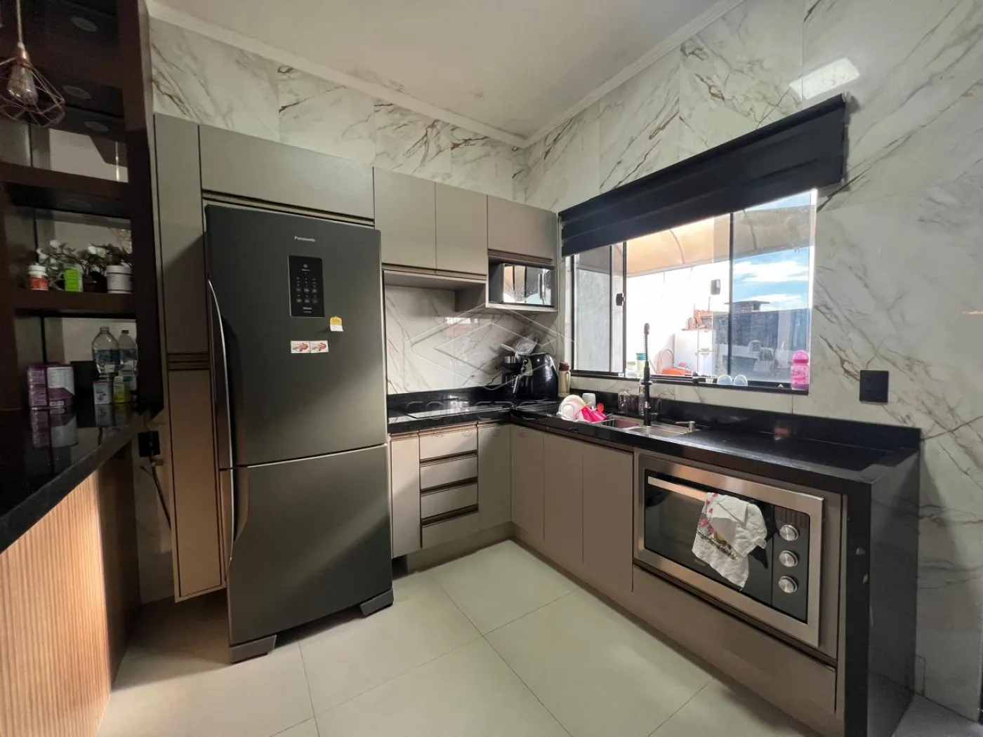 Comprar Casa / Padr&atilde;o em Len&ccedil;&oacute;is Paulista R$ 350.000,00 - Foto 4
