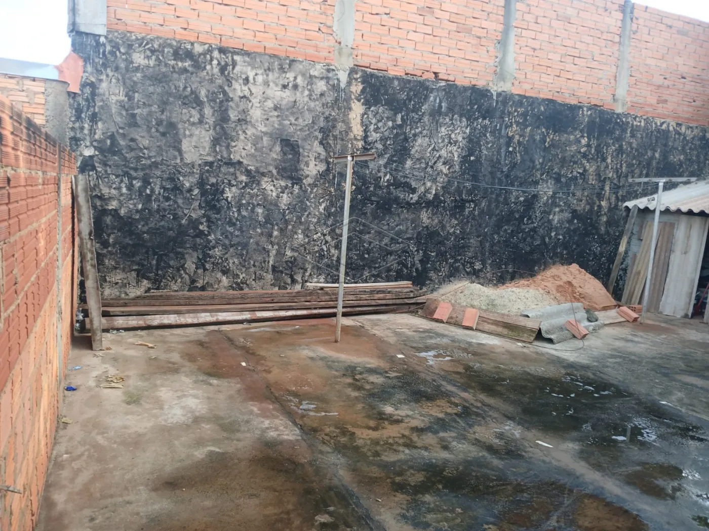 Comprar Casa / Padr&atilde;o em Len&ccedil;&oacute;is Paulista R$ 230.000,00 - Foto 10