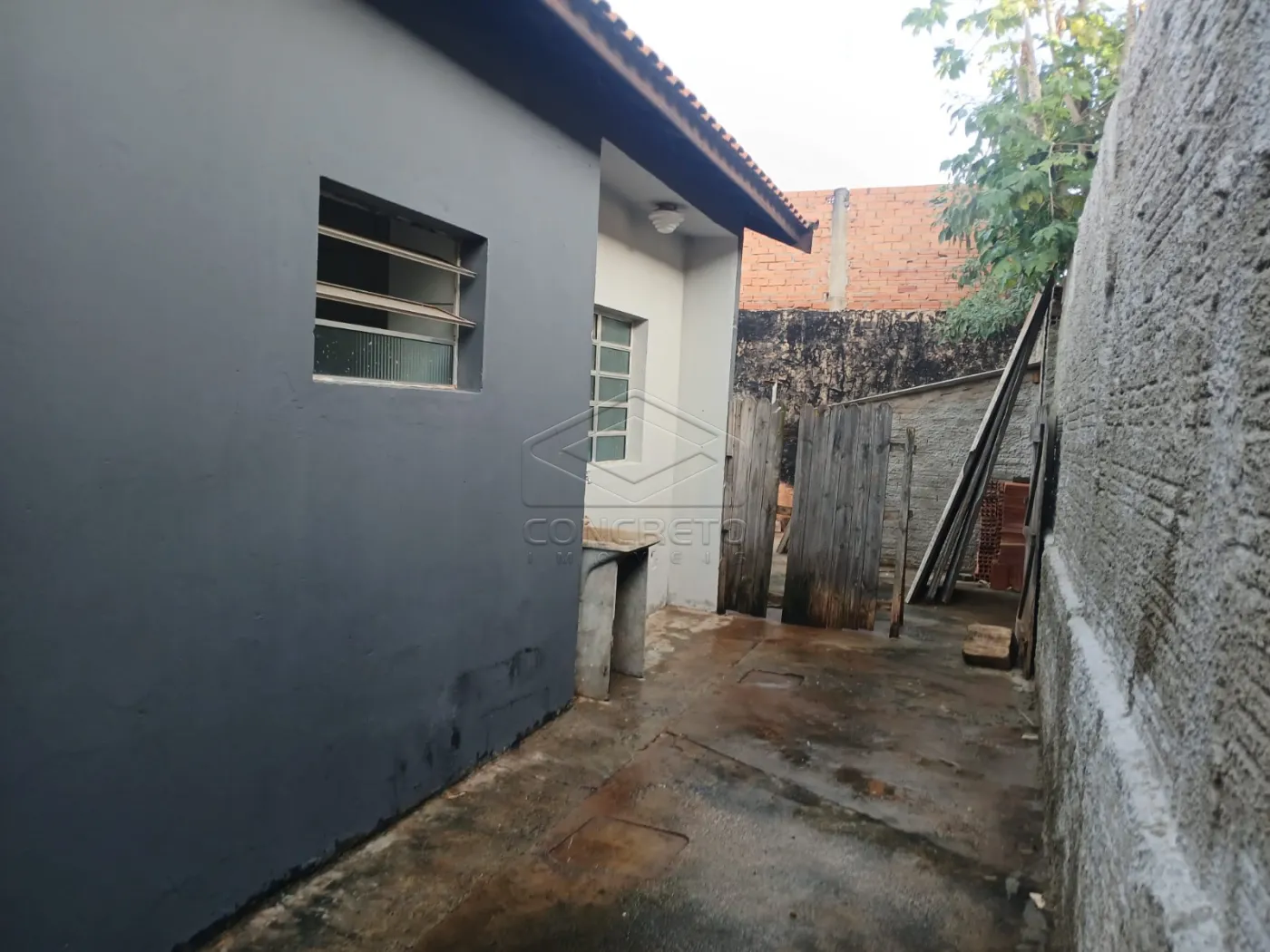 Comprar Casa / Padr&atilde;o em Len&ccedil;&oacute;is Paulista R$ 230.000,00 - Foto 17