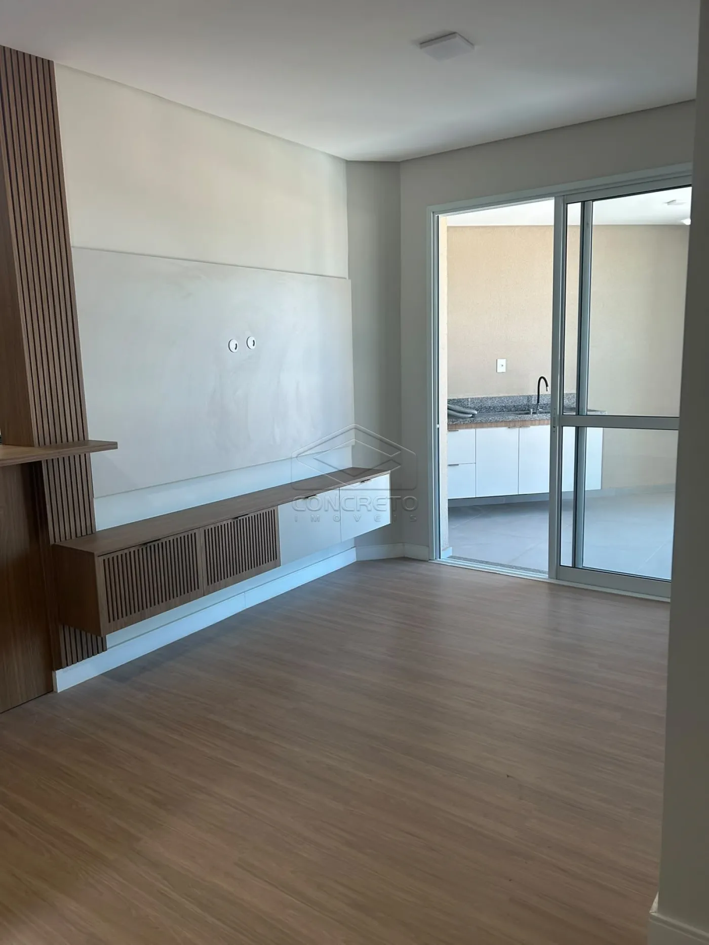Alugar Apartamento / Padr&atilde;o em Len&ccedil;&oacute;is Paulista R$ 3.600,00 - Foto 3