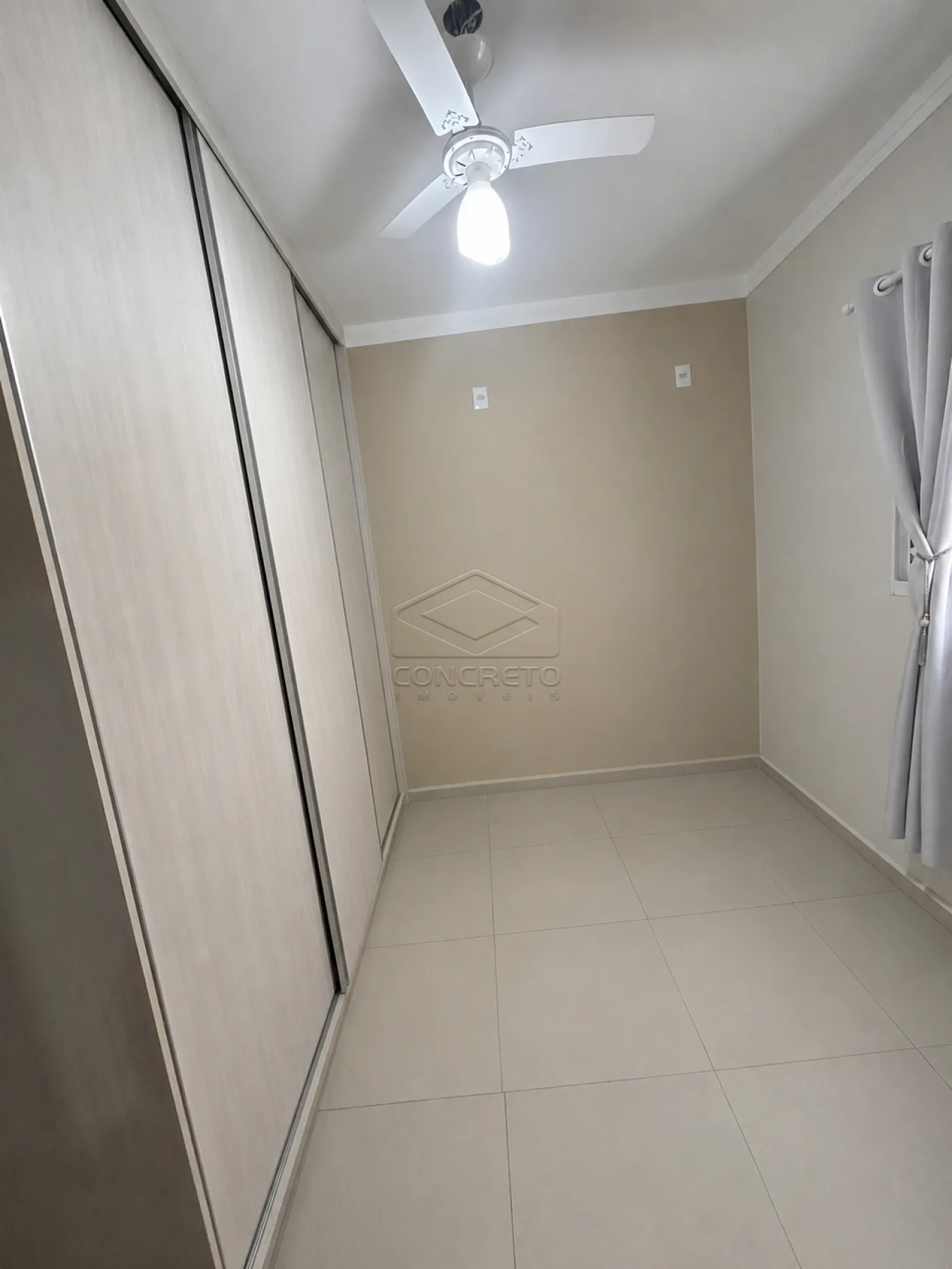 Alugar Casa / Padr&atilde;o em Len&ccedil;&oacute;is Paulista R$ 3.700,00 - Foto 3