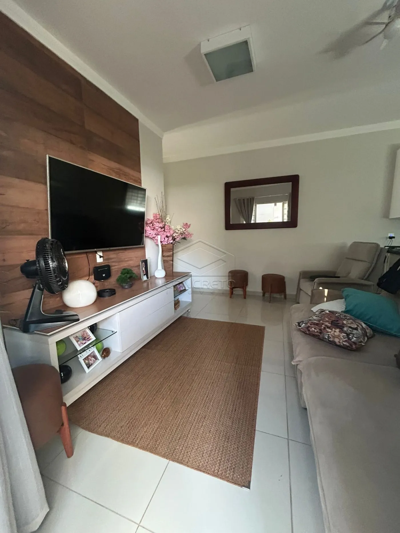 Alugar Casa / Padr&atilde;o em Len&ccedil;&oacute;is Paulista R$ 3.700,00 - Foto 4