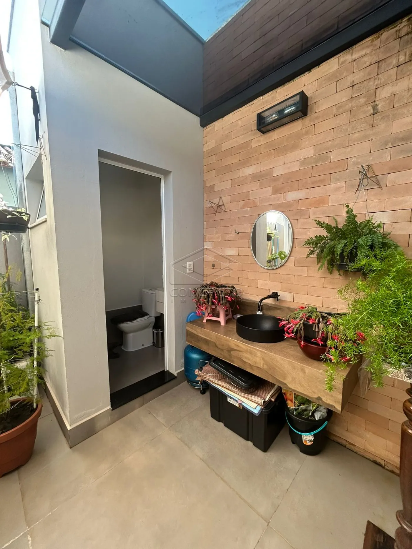 Alugar Casa / Padr&atilde;o em Len&ccedil;&oacute;is Paulista R$ 3.700,00 - Foto 9