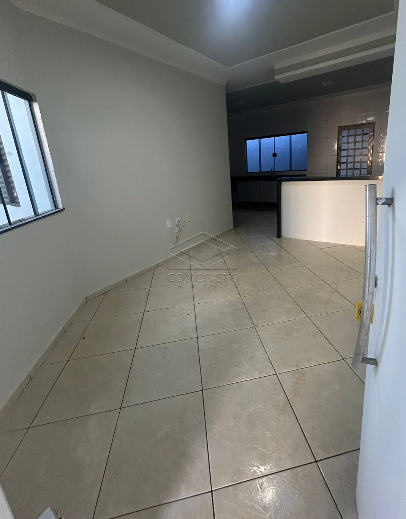 Alugar Casa / Padr&atilde;o em Len&ccedil;&oacute;is Paulista R$ 2.000,00 - Foto 1