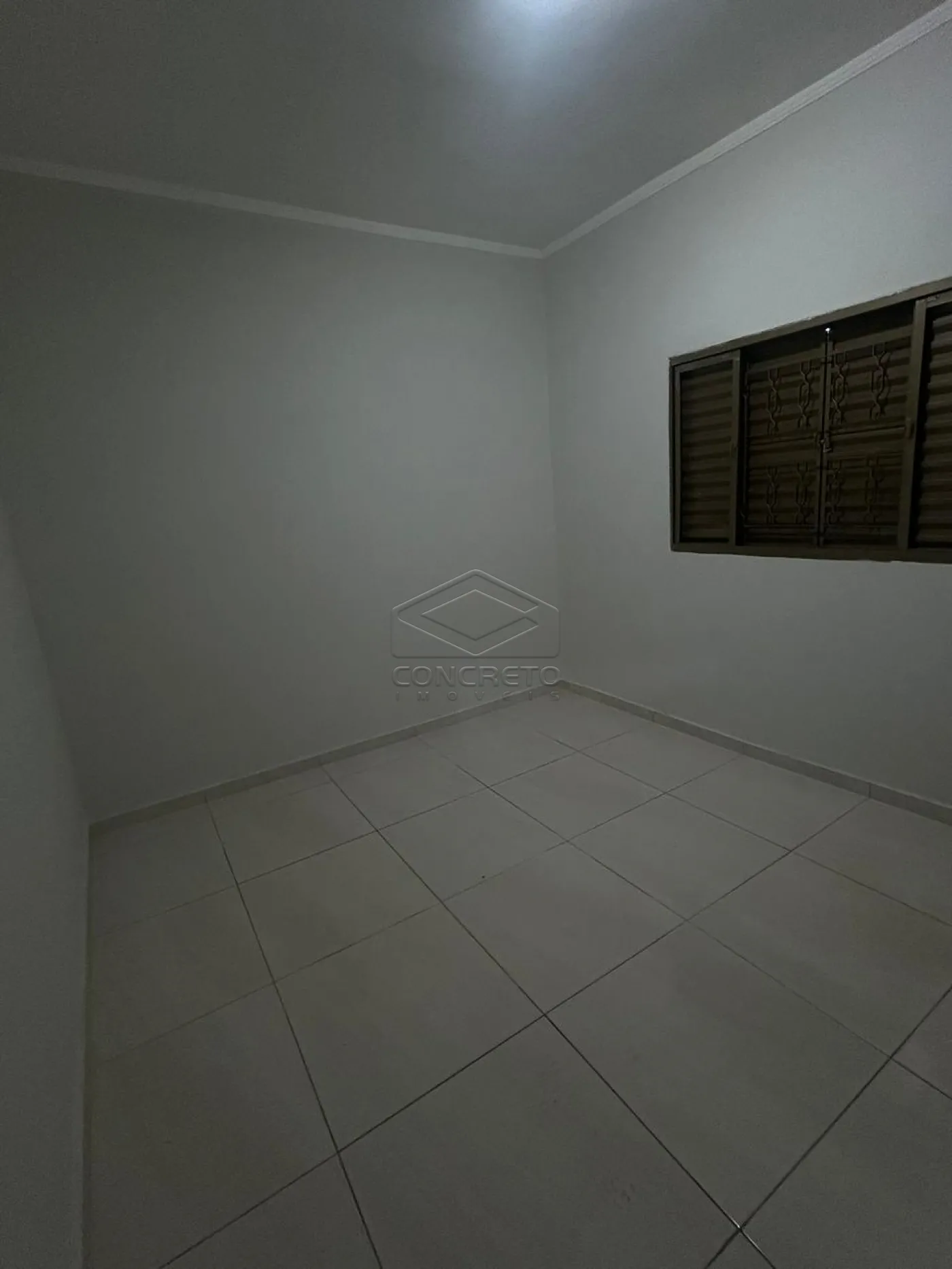 Alugar Casa / Padr&atilde;o em Len&ccedil;&oacute;is Paulista R$ 2.000,00 - Foto 6