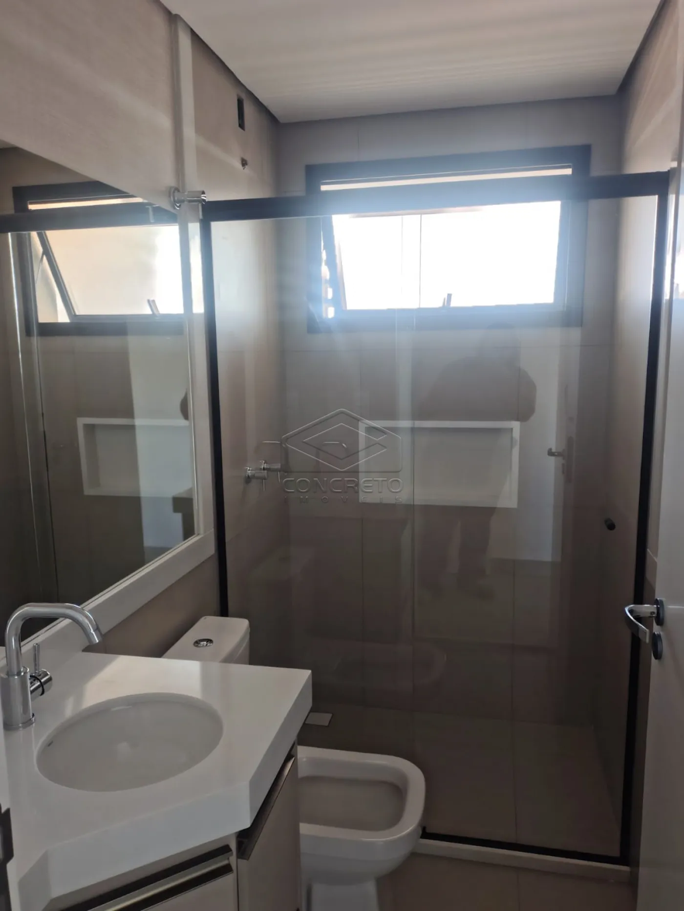 Alugar Apartamento / Padr&atilde;o em Len&ccedil;&oacute;is Paulista R$ 3.700,00 - Foto 3