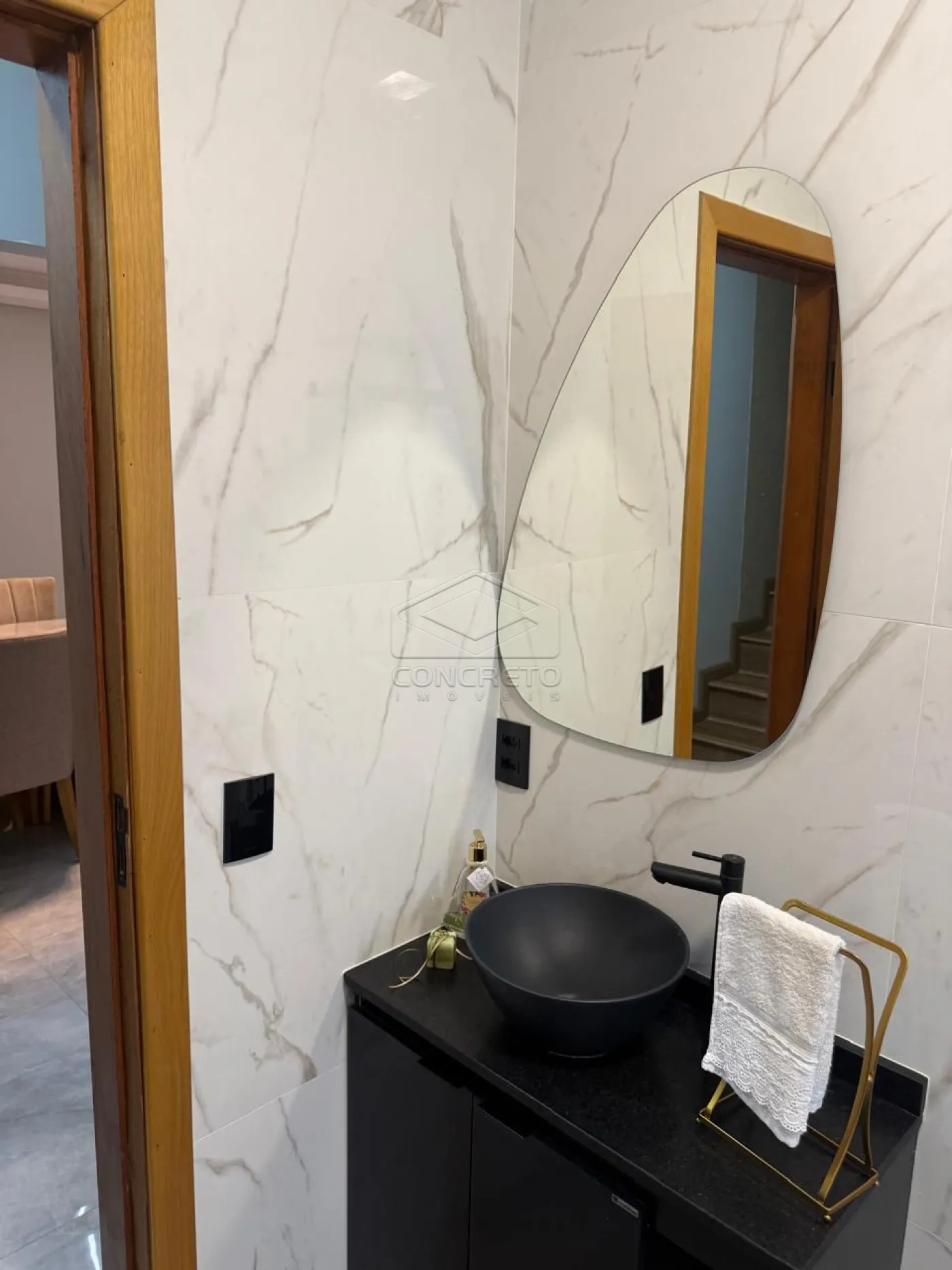 Comprar Casa / Padr&atilde;o em Len&ccedil;&oacute;is Paulista R$ 990.000,00 - Foto 5