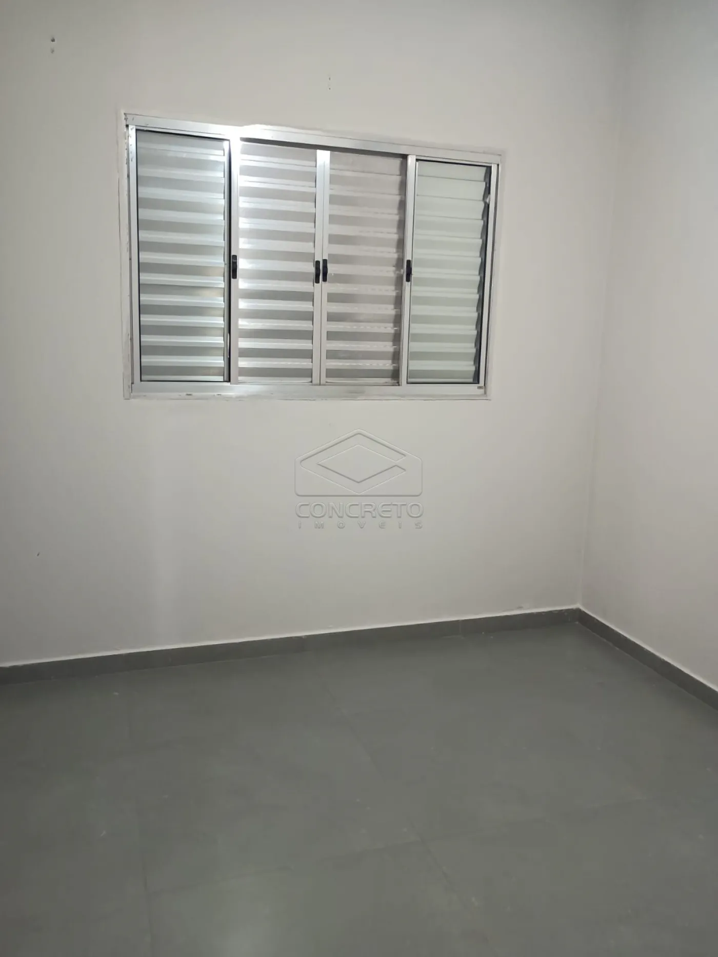 Comprar Casa / Padr&atilde;o em Len&ccedil;&oacute;is Paulista R$ 280.000,00 - Foto 3