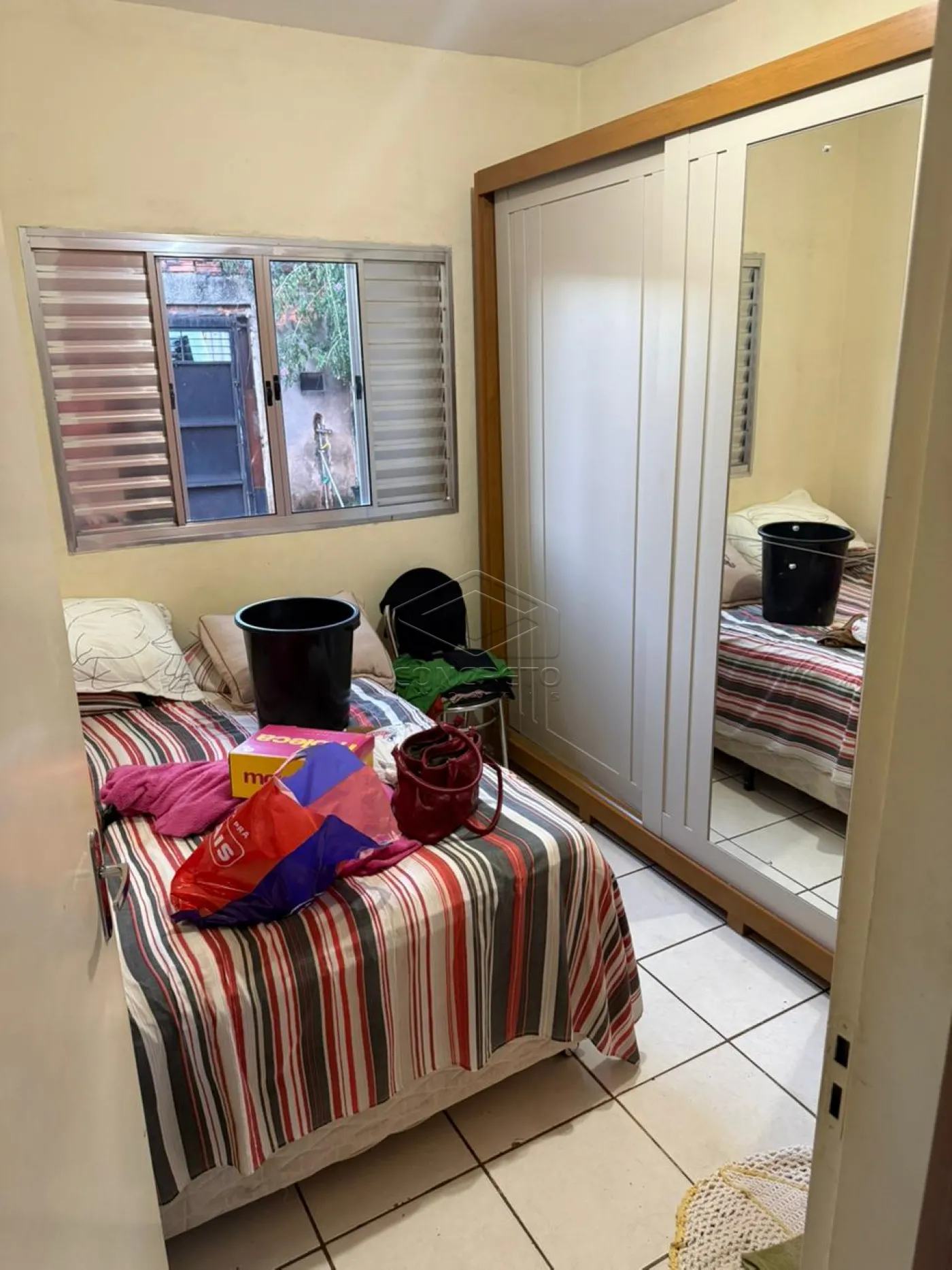 Comprar Casa / Padr&atilde;o em Len&ccedil;&oacute;is Paulista R$ 260.000,00 - Foto 4
