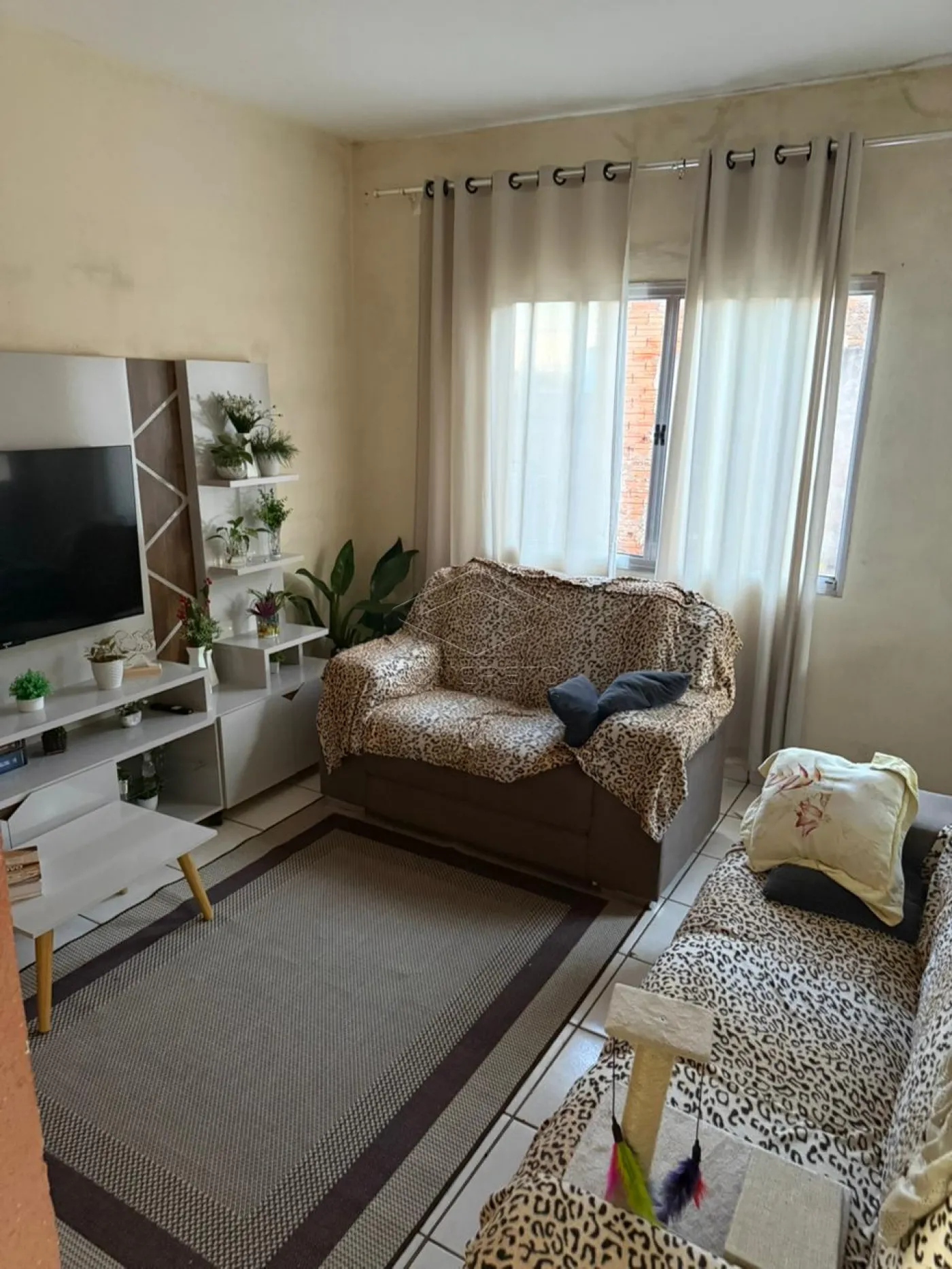 Comprar Casa / Padr&atilde;o em Len&ccedil;&oacute;is Paulista R$ 260.000,00 - Foto 5
