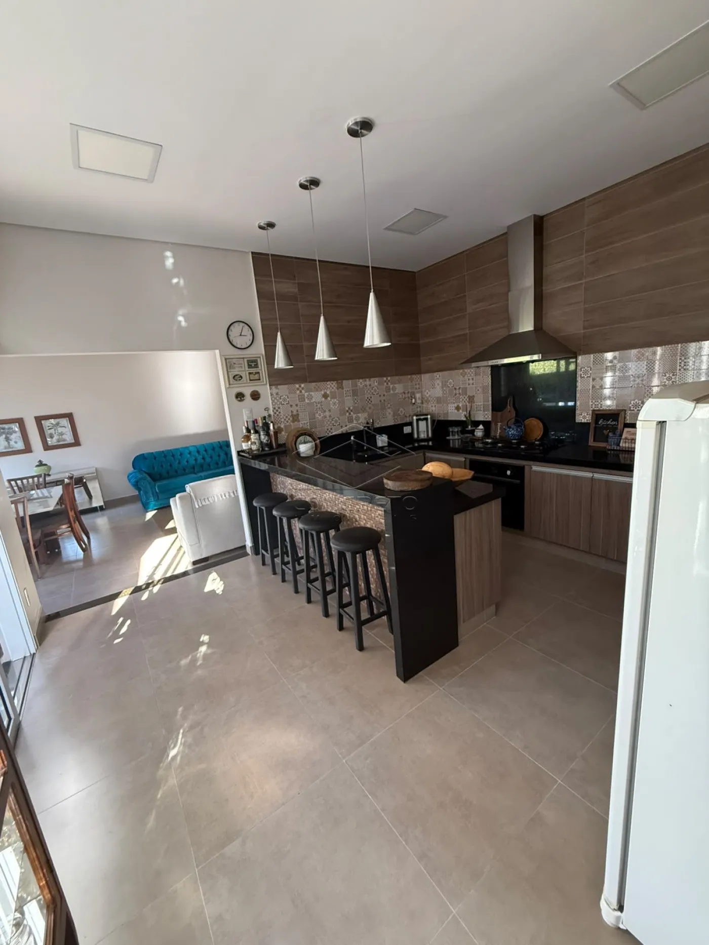 Comprar Casa / Resid&ecirc;ncia em Len&ccedil;&oacute;is Paulista R$ 890.000,00 - Foto 1