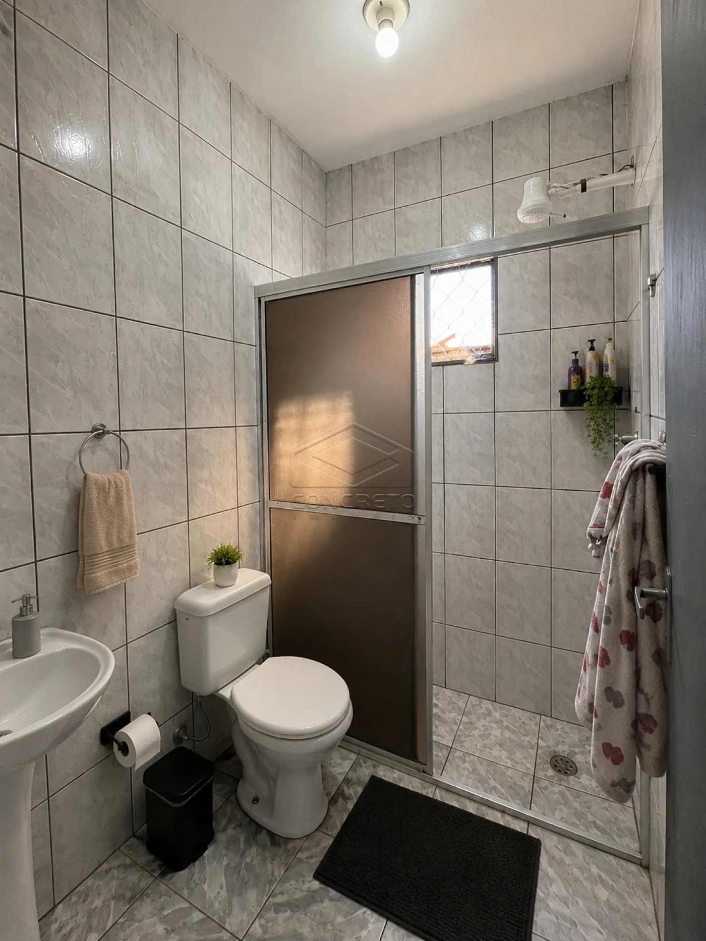Comprar Casa / Padr&atilde;o em Len&ccedil;&oacute;is Paulista R$ 280.000,00 - Foto 7