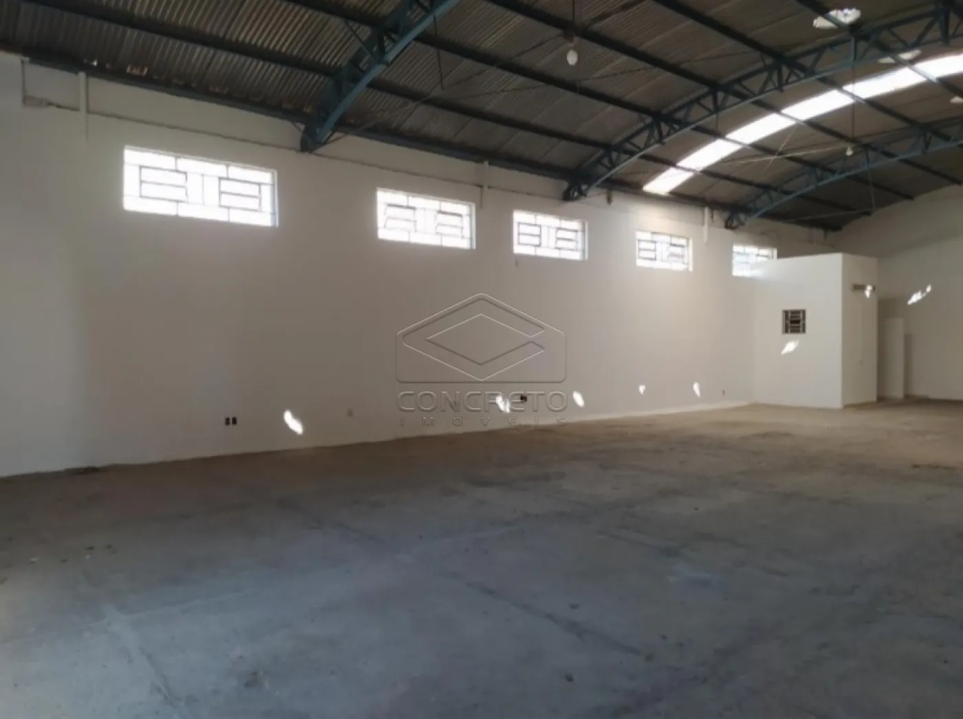 Alugar Comercial / Galp&atilde;o em Bauru R$ 4.300,00 - Foto 3