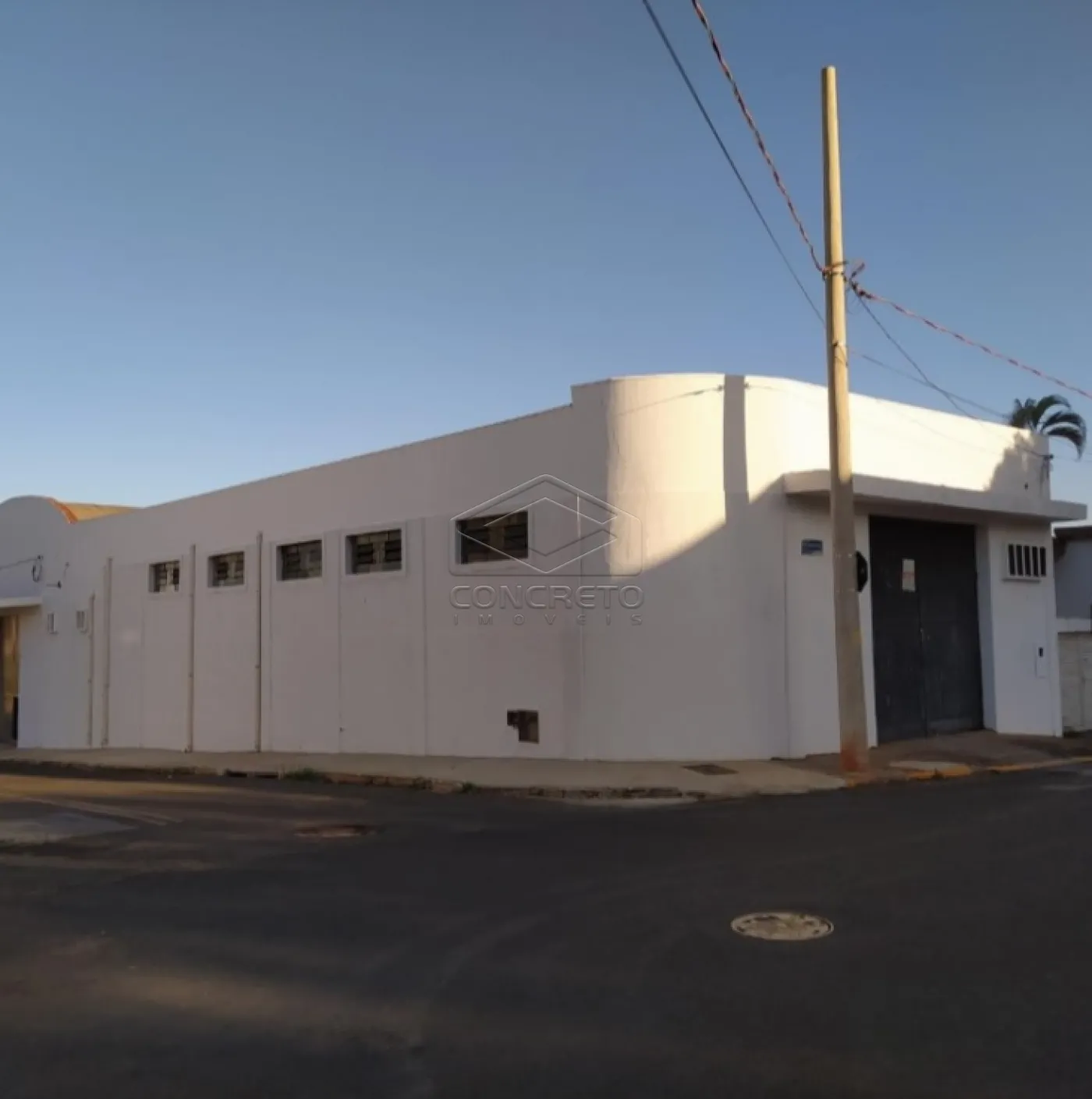 Alugar Comercial / Galp&atilde;o em Bauru R$ 4.300,00 - Foto 8