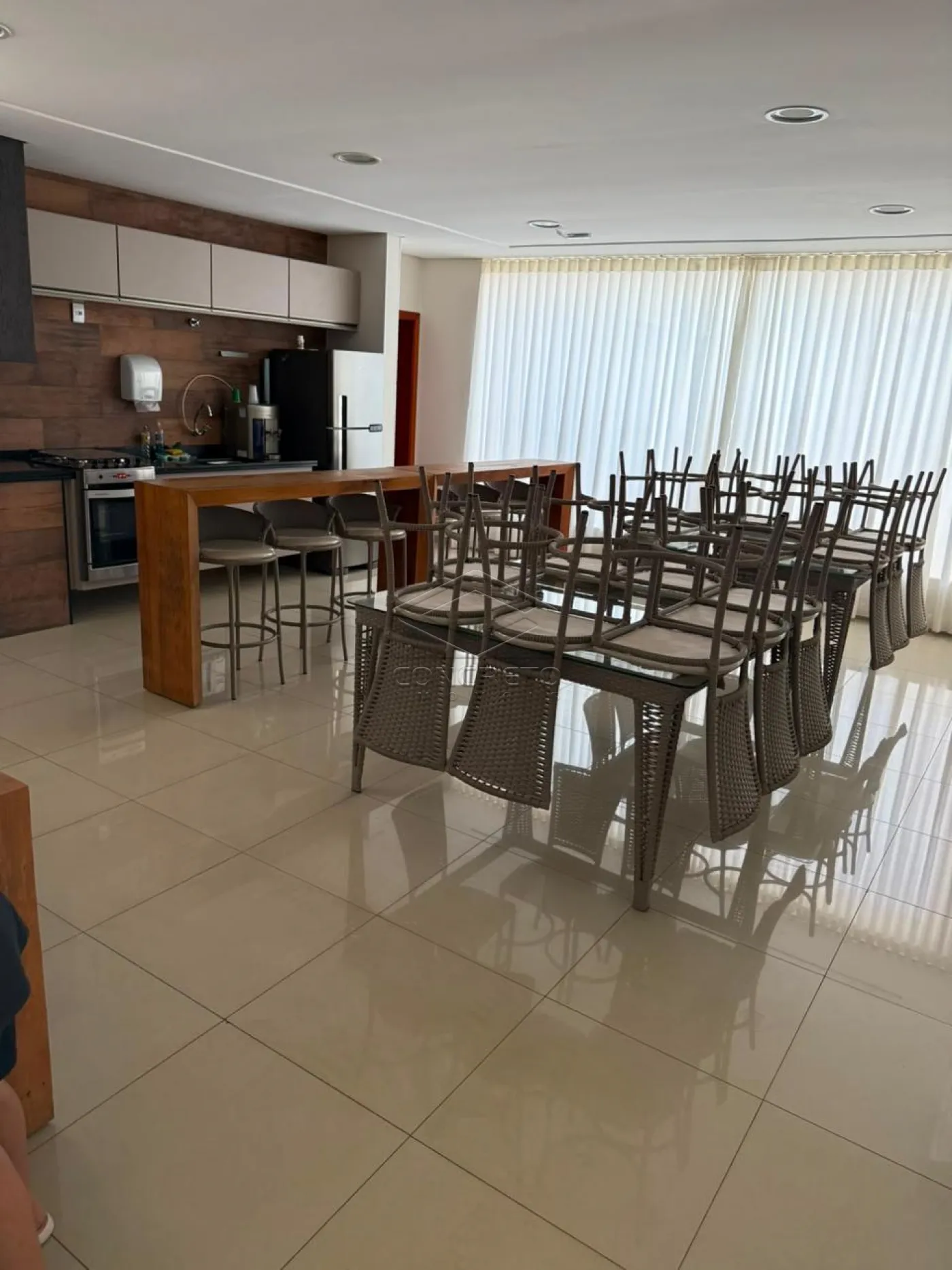Comprar Apartamento / Duplex em Len&ccedil;&oacute;is Paulista - Foto 11