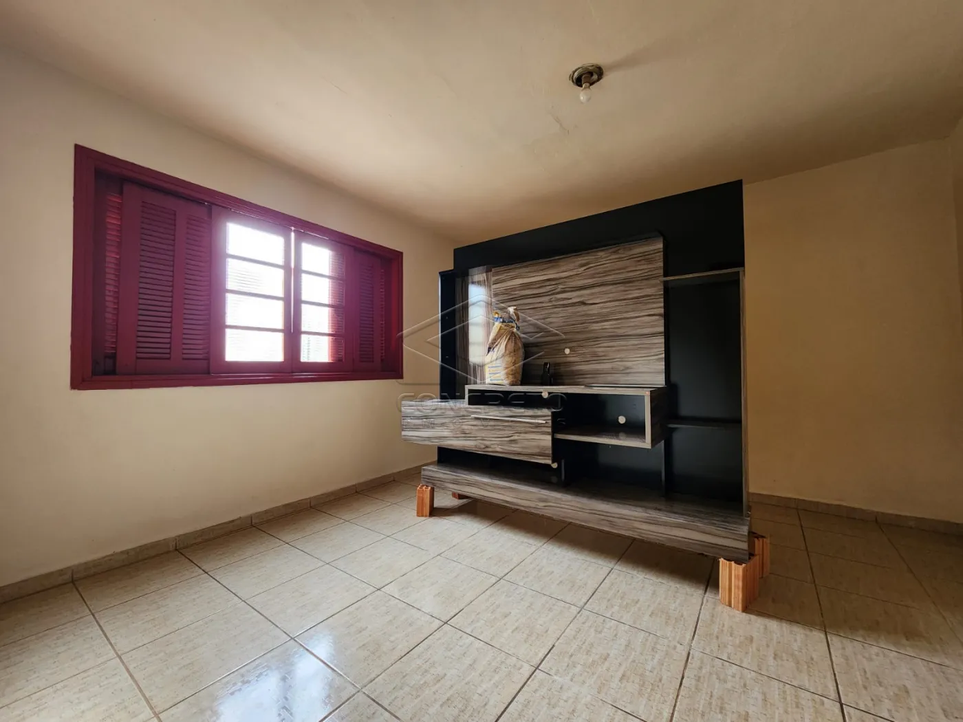 Alugar Casa / Resid&ecirc;ncia em Ja&uacute; R$ 650,00 - Foto 5