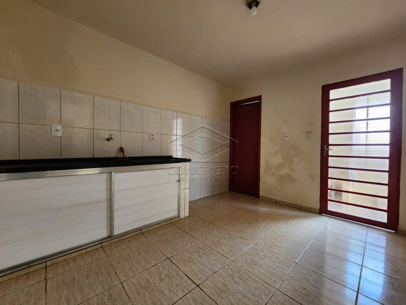 Alugar Casa / Resid&ecirc;ncia em Ja&uacute; R$ 650,00 - Foto 3