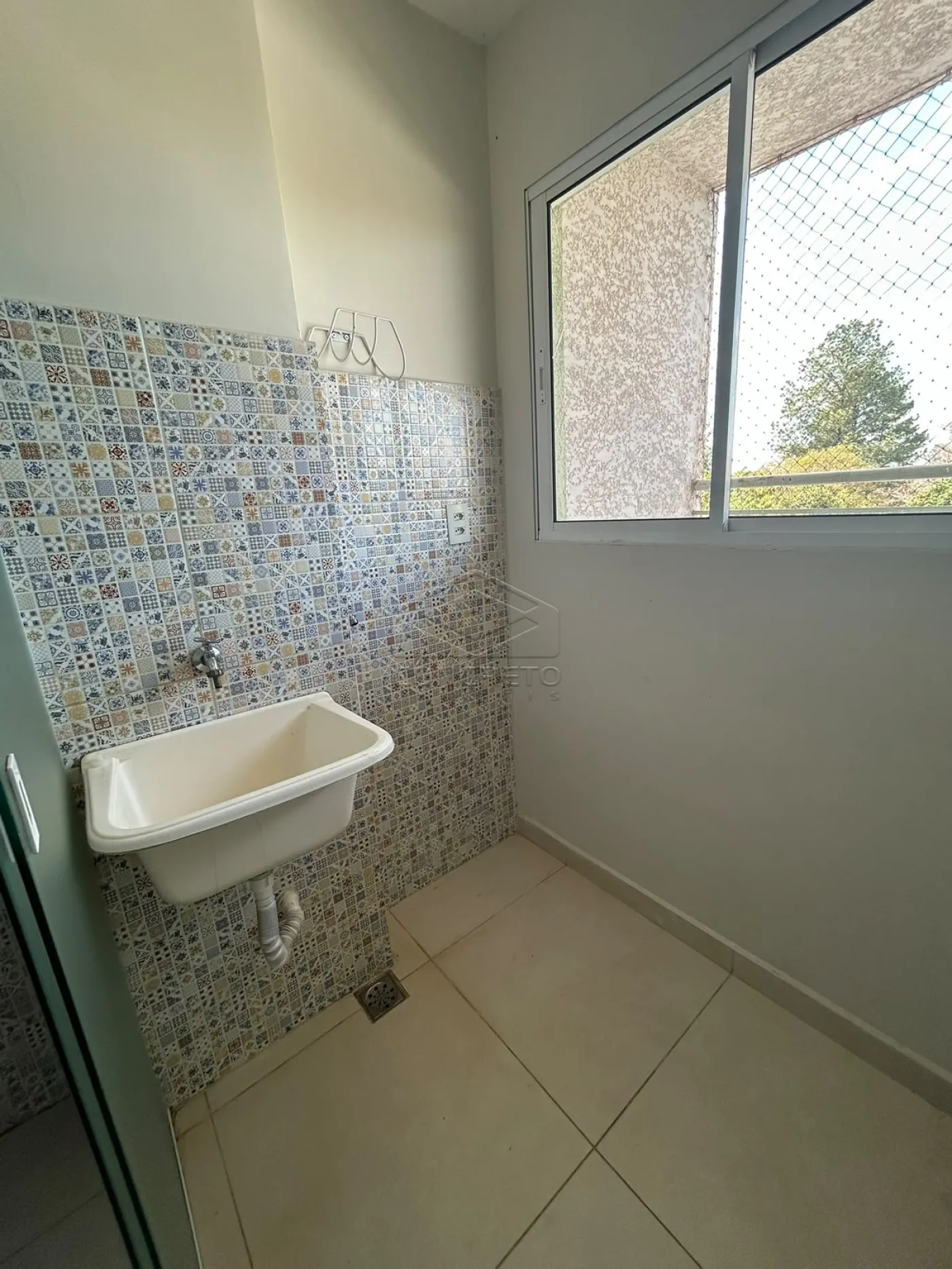 Alugar Apartamento / Padr&atilde;o em Len&ccedil;&oacute;is Paulista R$ 1.700,00 - Foto 7
