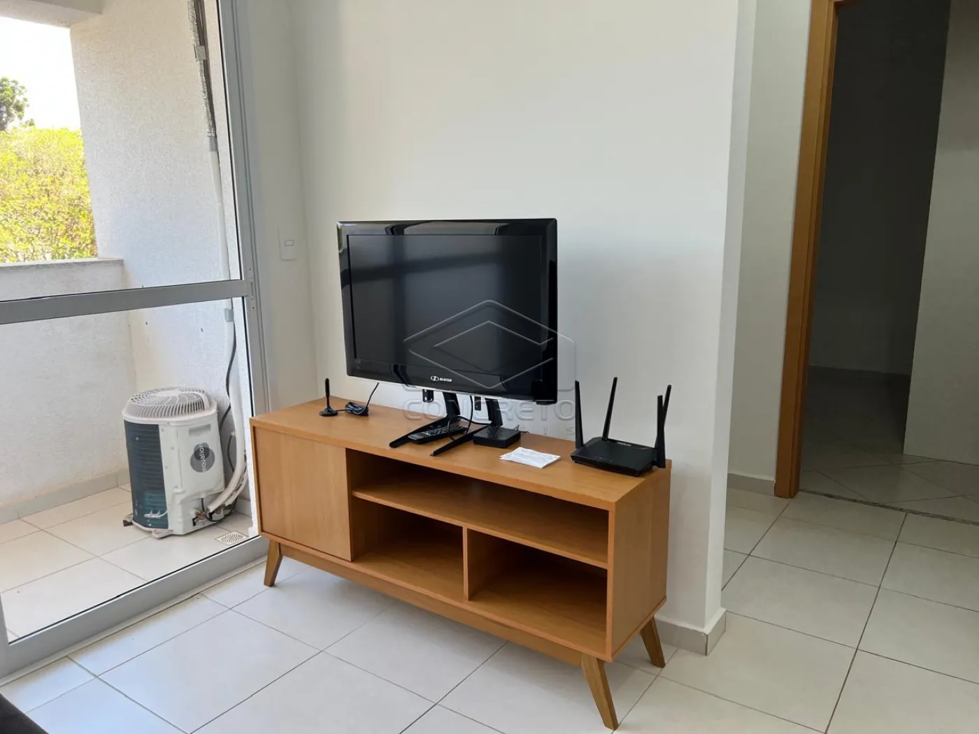 Alugar Apartamento / Padr&atilde;o em Len&ccedil;&oacute;is Paulista R$ 3.500,00 - Foto 1