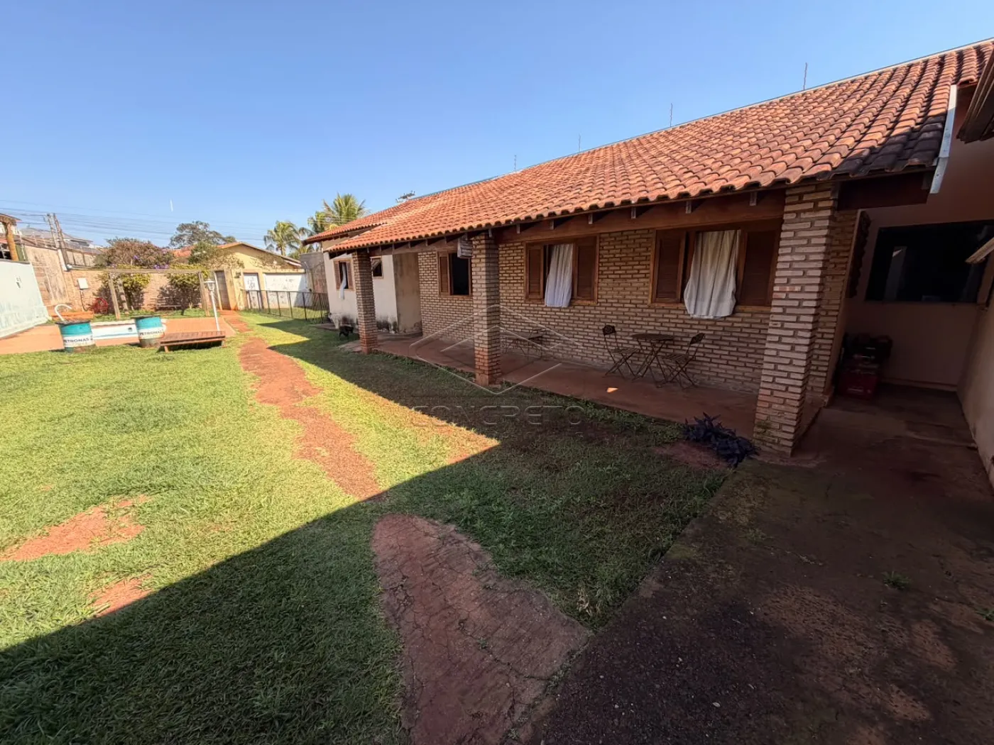 Comprar Casa / Padr&atilde;o em Len&ccedil;&oacute;is Paulista R$ 750.000,00 - Foto 2
