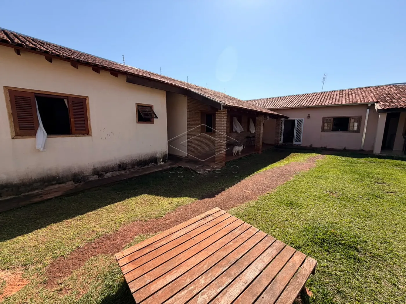 Comprar Casa / Padr&atilde;o em Len&ccedil;&oacute;is Paulista R$ 750.000,00 - Foto 5