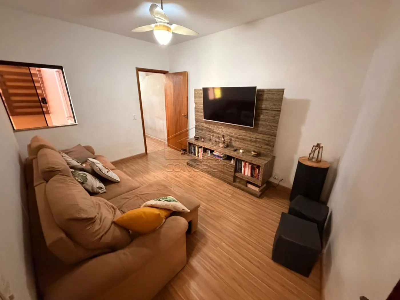 Comprar Casa / Padr&atilde;o em Len&ccedil;&oacute;is Paulista R$ 750.000,00 - Foto 9