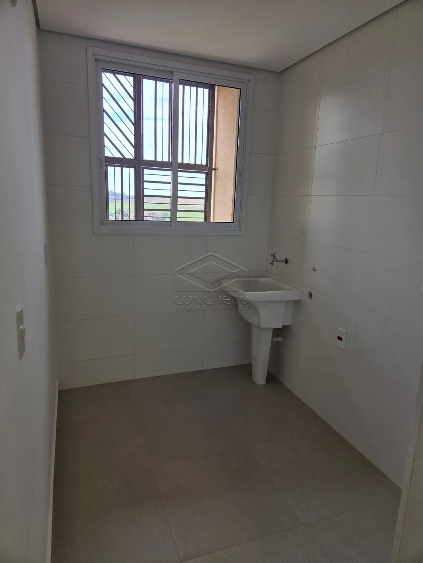 Alugar Apartamento / Mobiliado em Len&ccedil;&oacute;is Paulista R$ 2.600,00 - Foto 12