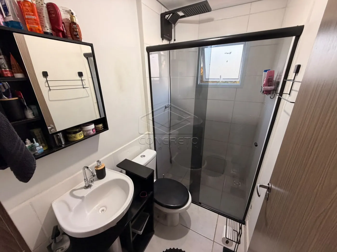 Comprar Apartamento / Padr&atilde;o em Len&ccedil;&oacute;is Paulista R$ 350.000,00 - Foto 3