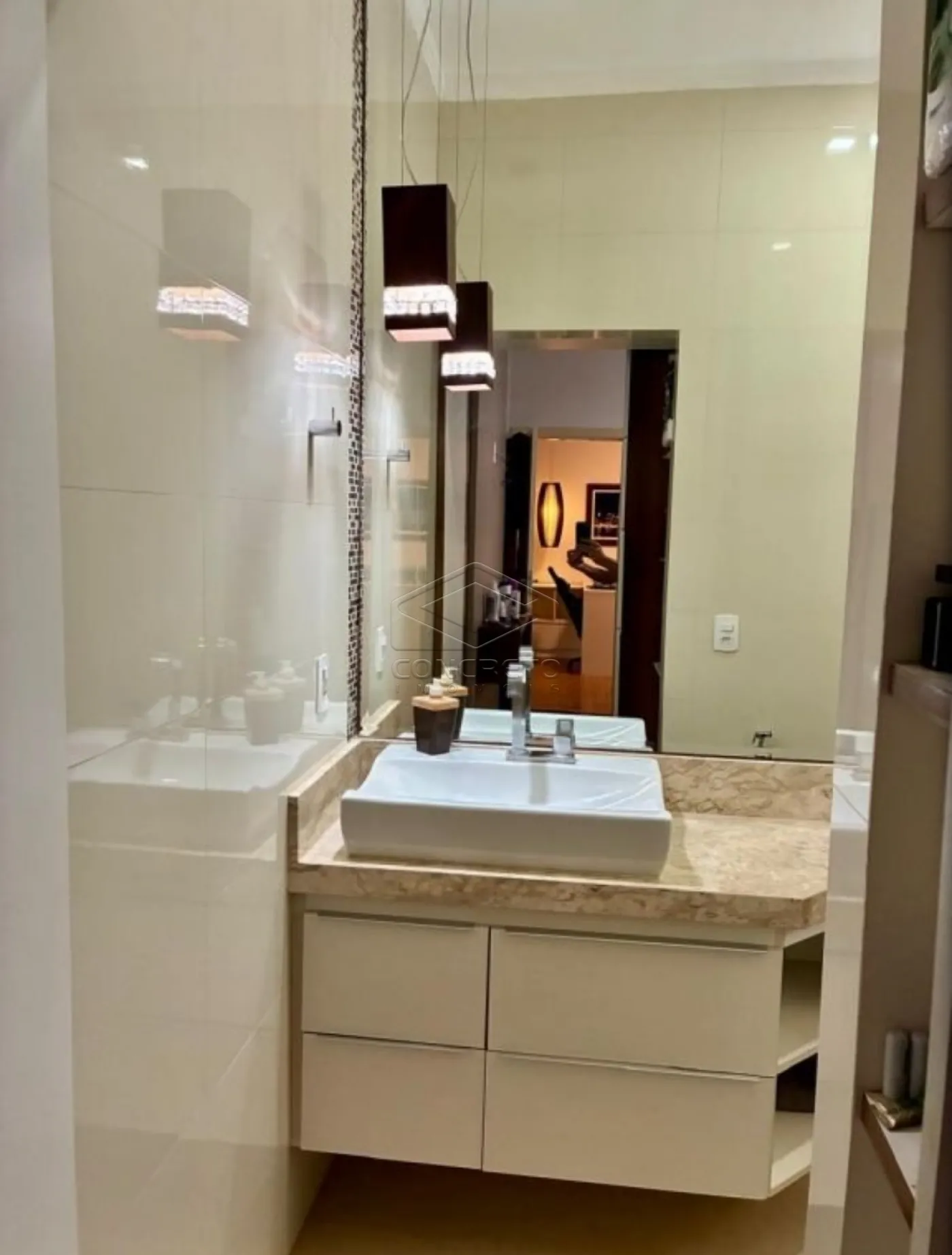 Comprar Casa / Padr&atilde;o em Len&ccedil;&oacute;is Paulista R$ 475.000,00 - Foto 4