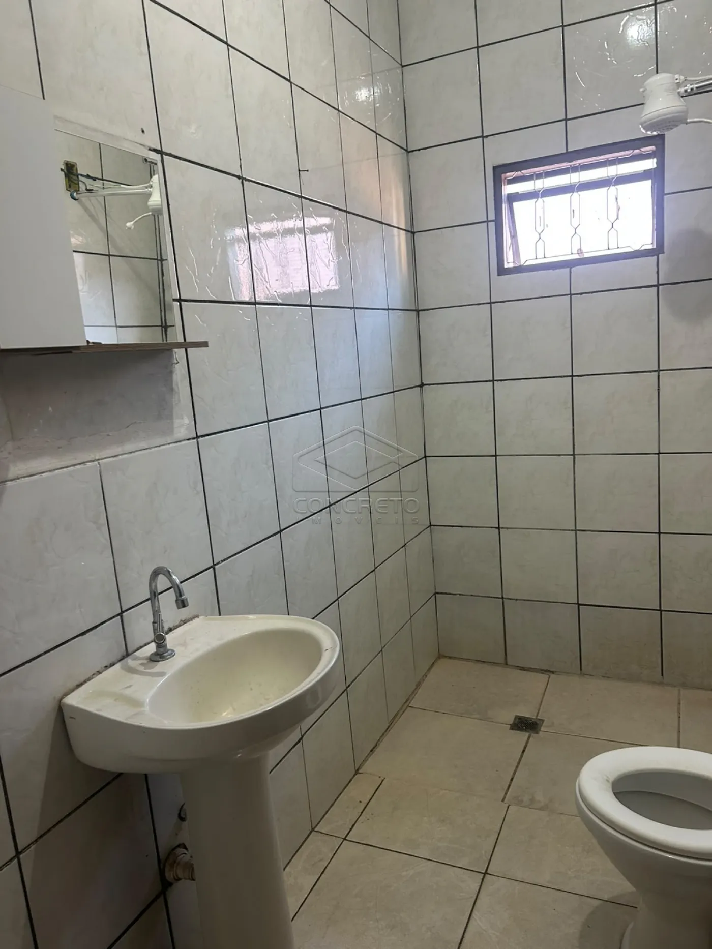 Alugar Casa / Padr&atilde;o em Len&ccedil;&oacute;is Paulista R$ 1.700,00 - Foto 6