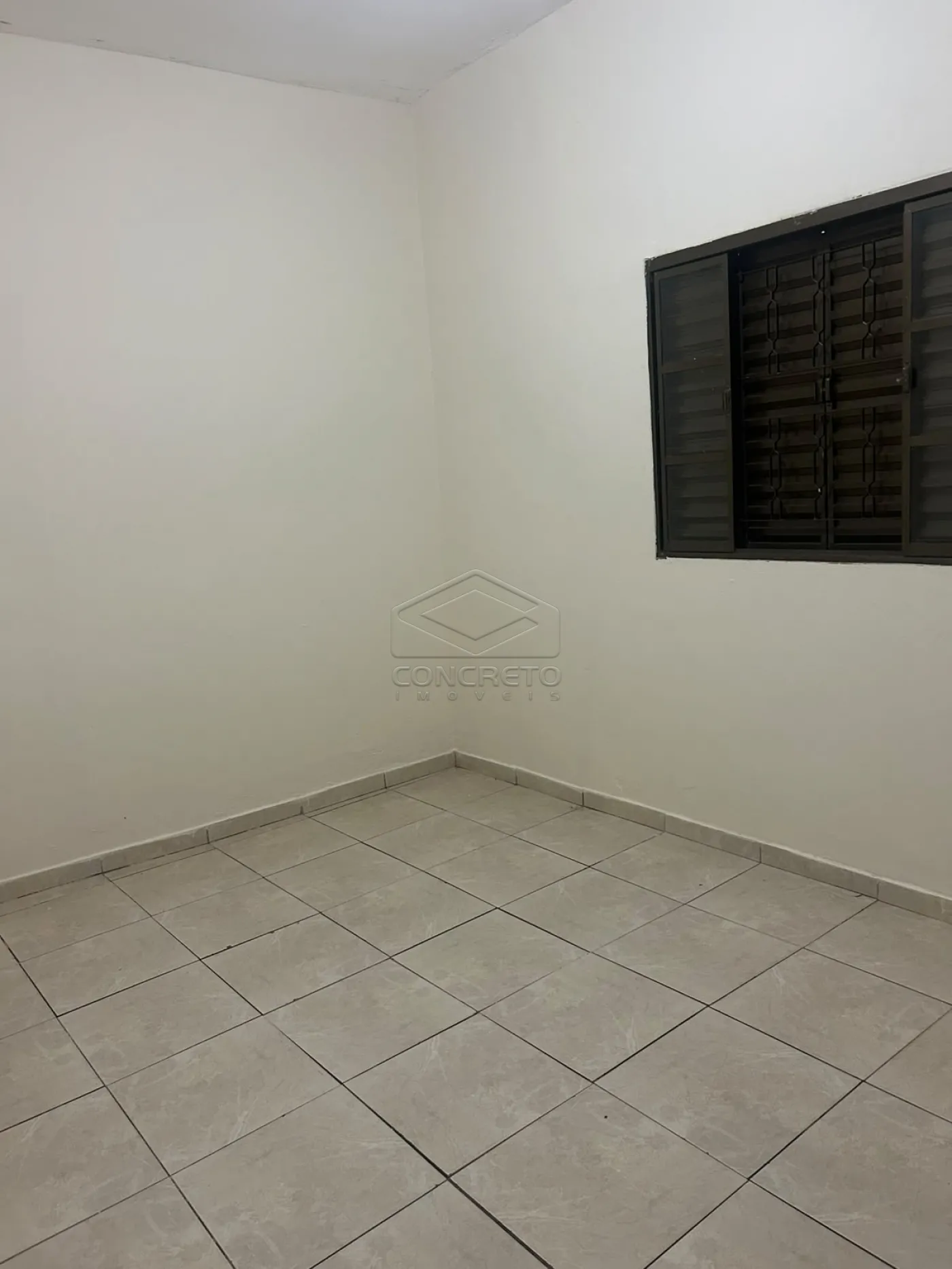 Alugar Casa / Padr&atilde;o em Len&ccedil;&oacute;is Paulista R$ 1.700,00 - Foto 7