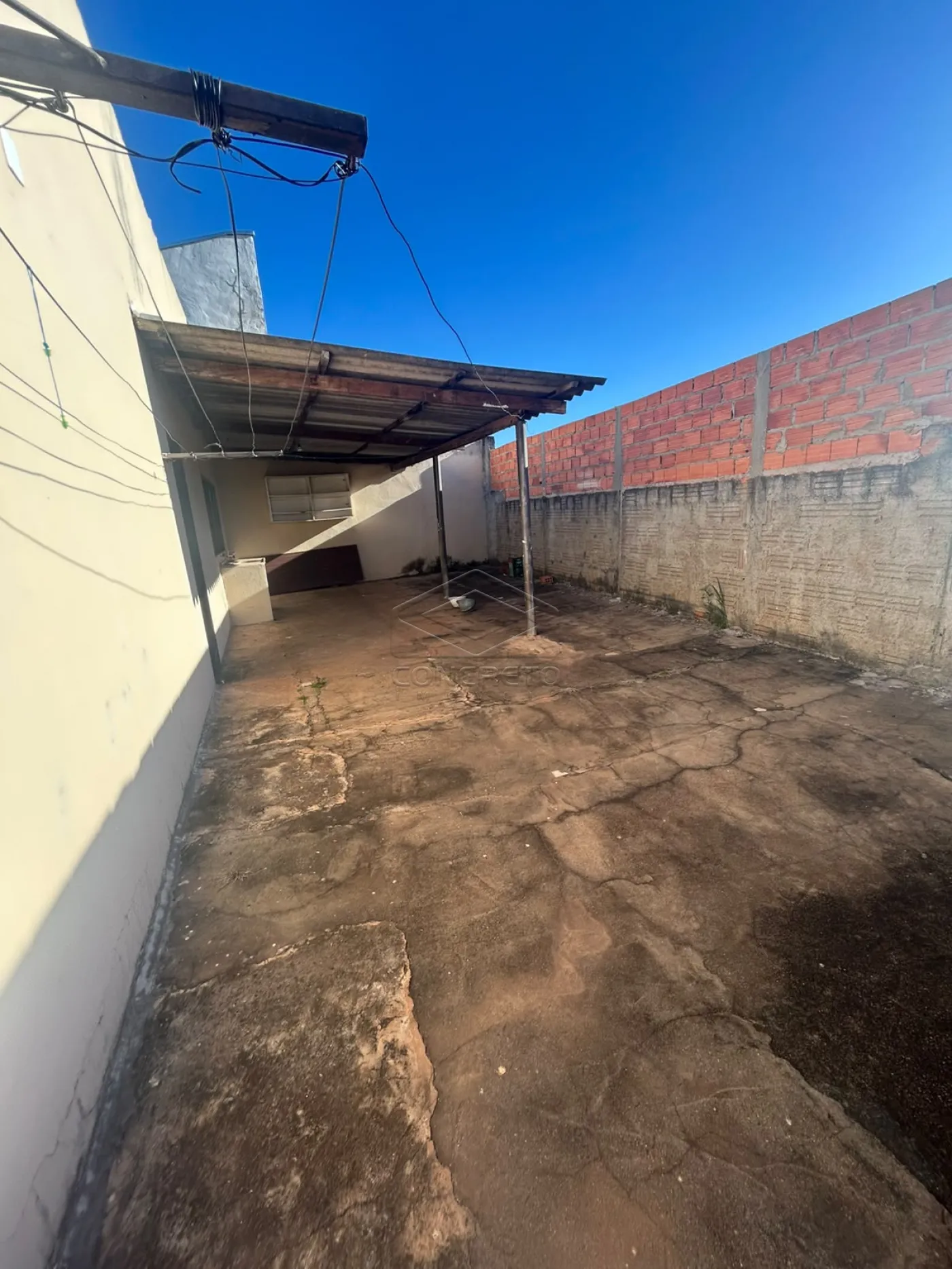 Alugar Casa / Padr&atilde;o em Len&ccedil;&oacute;is Paulista R$ 1.700,00 - Foto 12