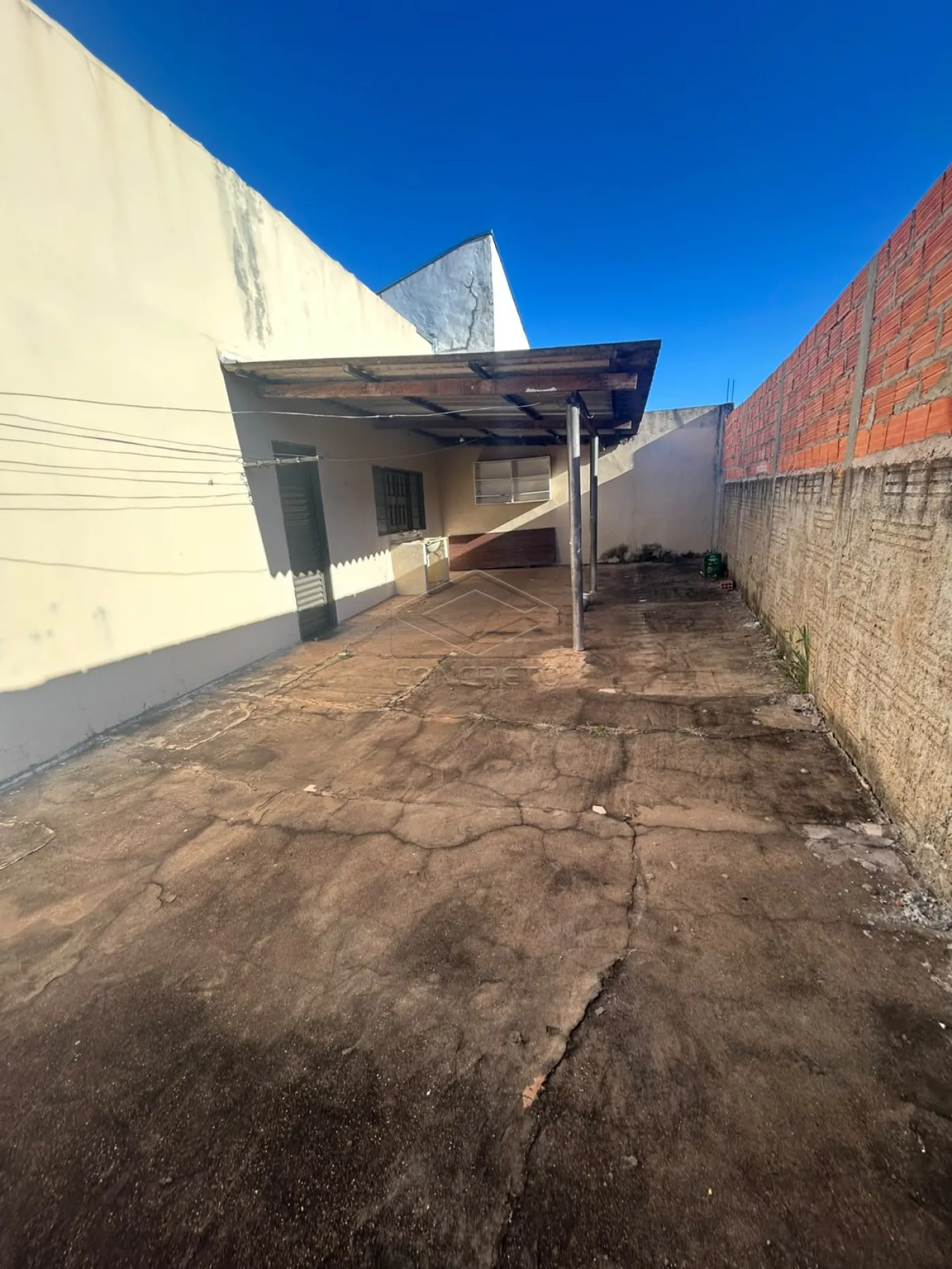 Alugar Casa / Padr&atilde;o em Len&ccedil;&oacute;is Paulista R$ 1.700,00 - Foto 13