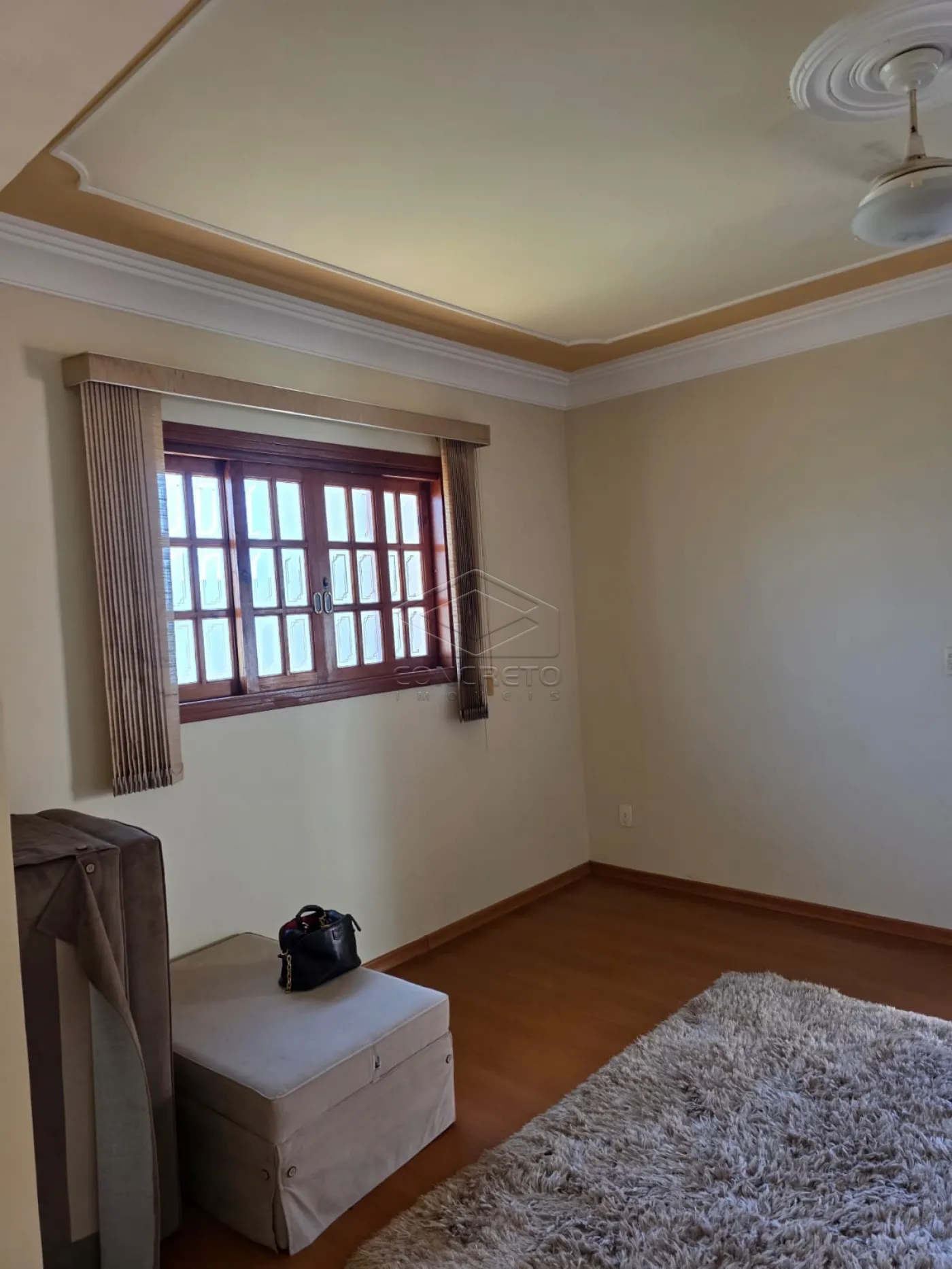 Alugar Casa / Sobrado em Len&ccedil;&oacute;is Paulista R$ 3.900,00 - Foto 4