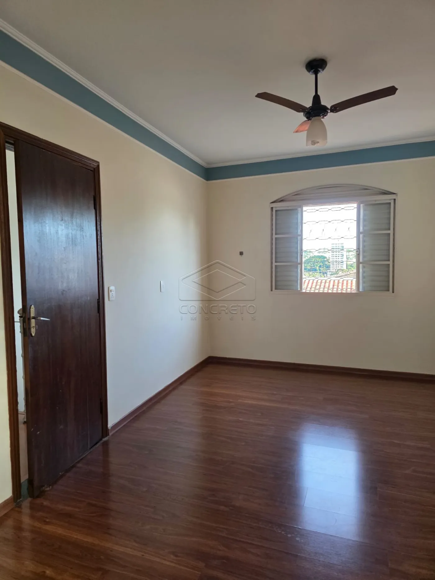 Alugar Casa / Sobrado em Len&ccedil;&oacute;is Paulista R$ 3.900,00 - Foto 11