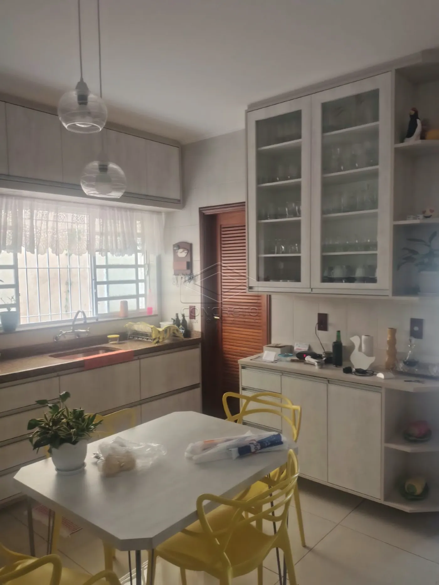 Alugar Casa / Sobrado em Len&ccedil;&oacute;is Paulista R$ 3.800,00 - Foto 15