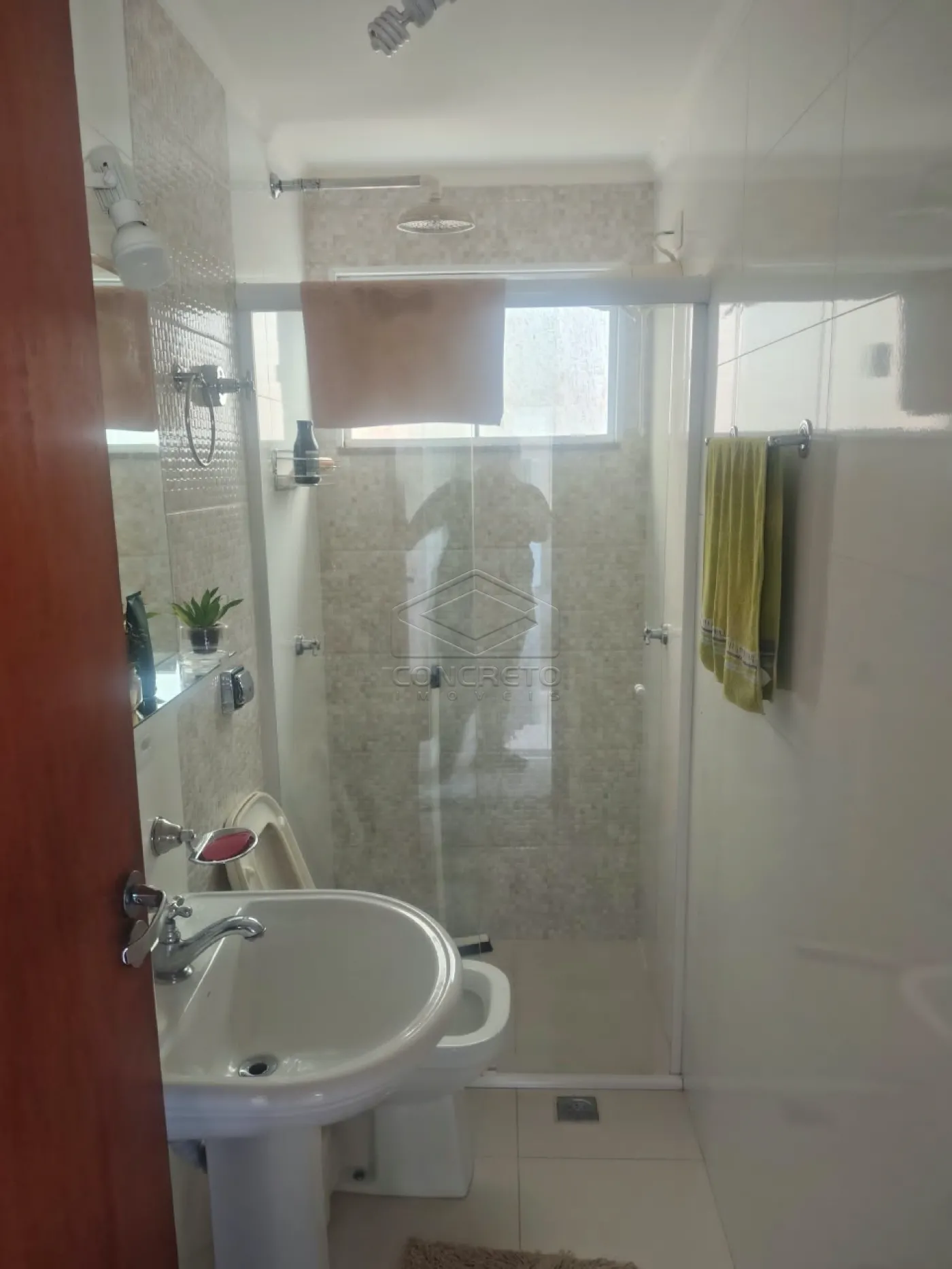Alugar Casa / Sobrado em Len&ccedil;&oacute;is Paulista R$ 3.800,00 - Foto 24