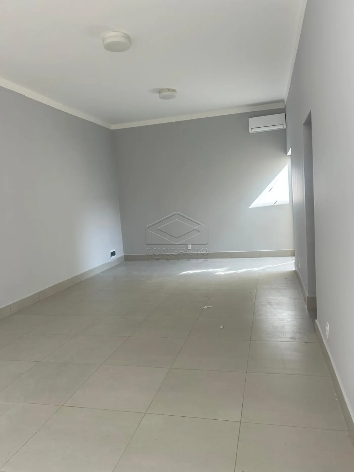 Alugar Comercial / Sala em Len&ccedil;&oacute;is Paulista R$ 2.200,00 - Foto 1