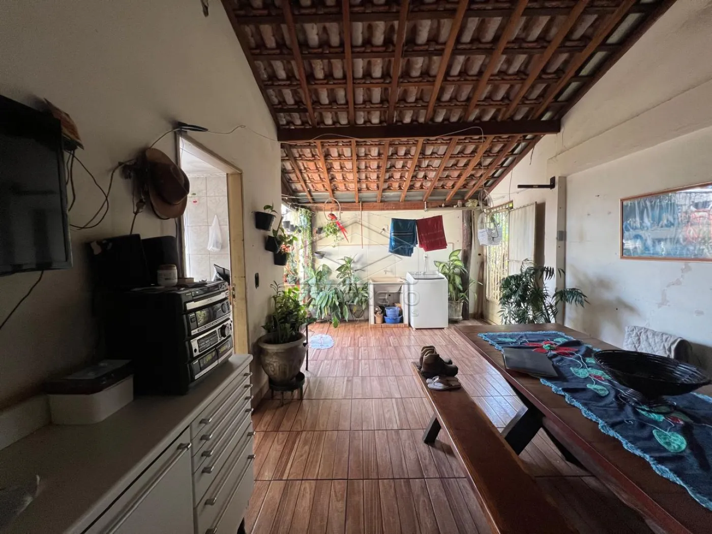 Comprar Casa / Padr&atilde;o em Len&ccedil;&oacute;is Paulista R$ 280.000,00 - Foto 1