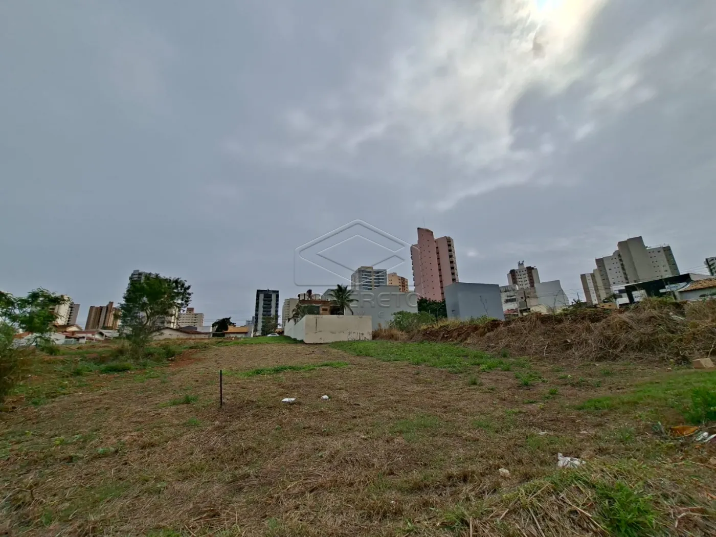 Comprar Terreno / Padr&atilde;o em Bauru R$ 580.000,00 - Foto 3
