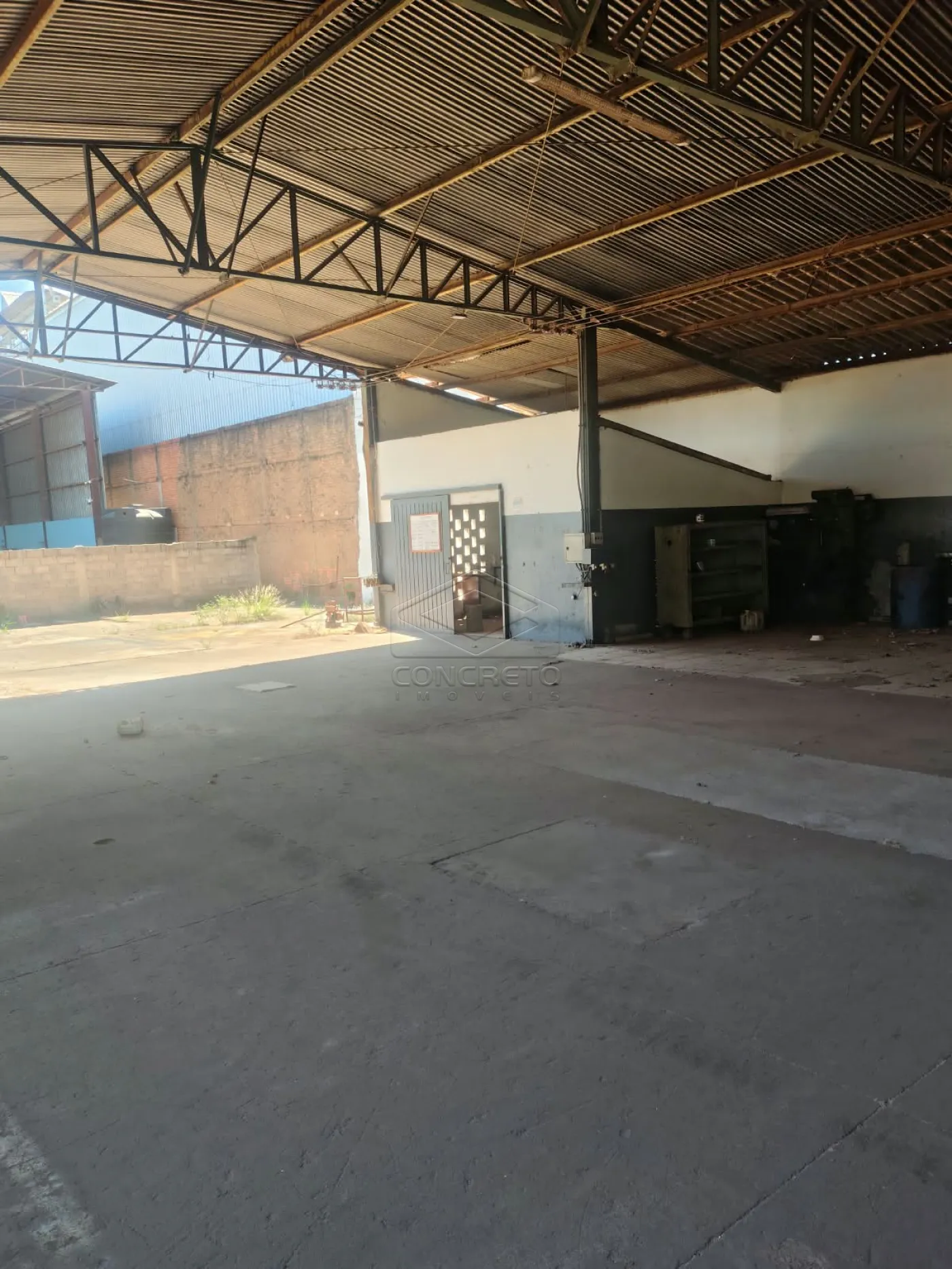 Alugar Comercial / Galp&atilde;o em Len&ccedil;&oacute;is Paulista R$ 5.500,00 - Foto 6
