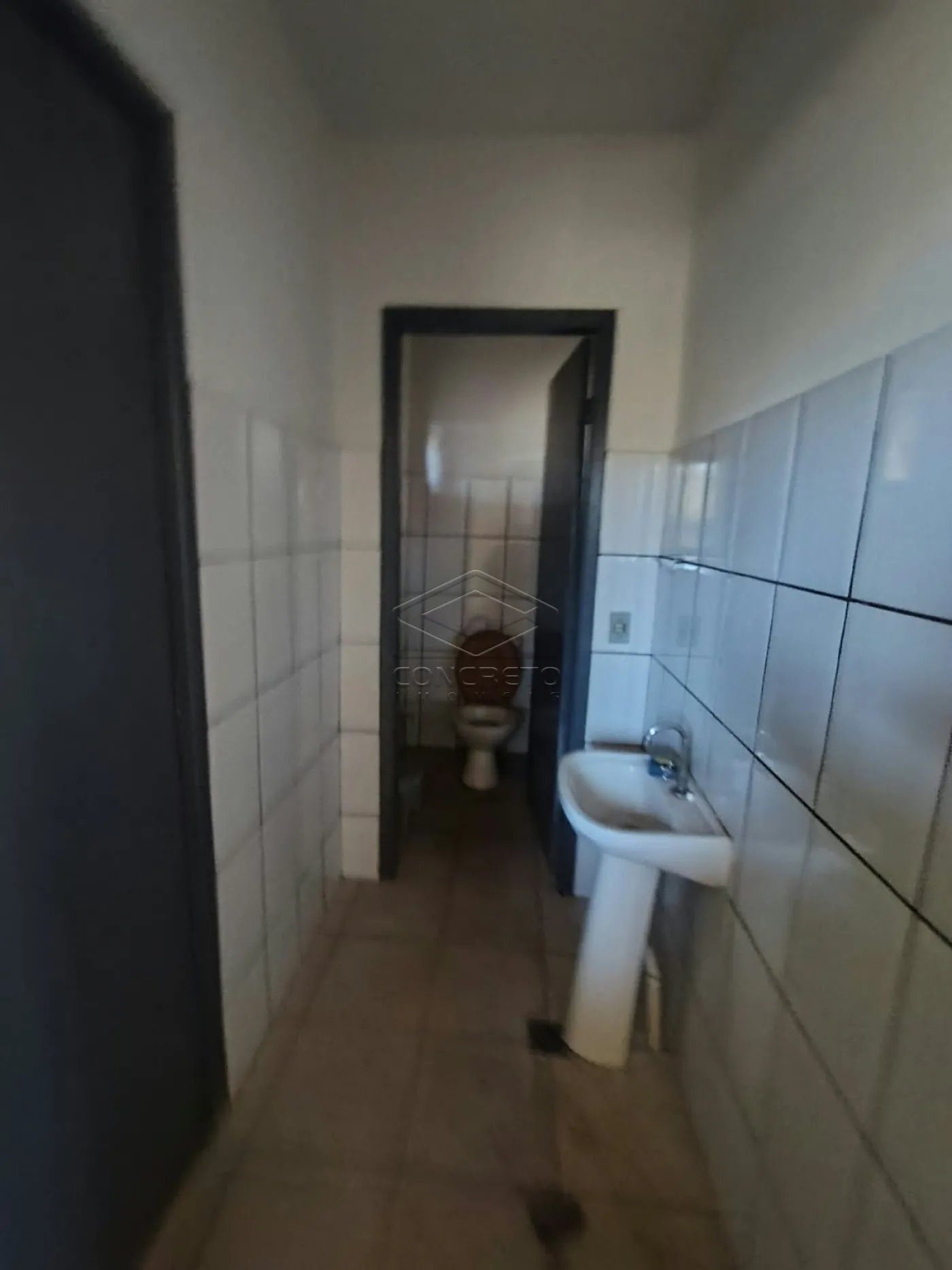 Alugar Comercial / Galp&atilde;o em Len&ccedil;&oacute;is Paulista R$ 5.500,00 - Foto 15