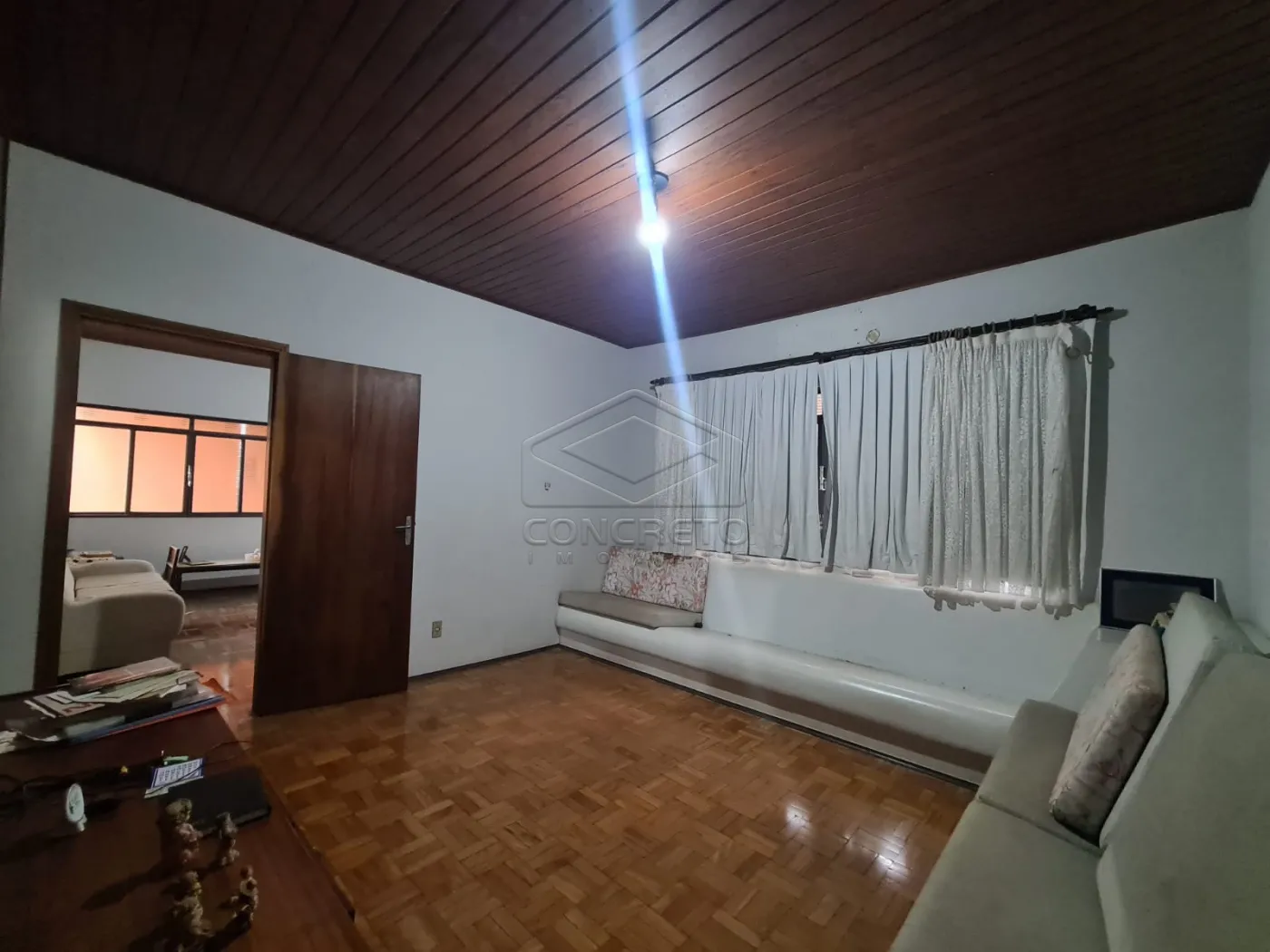 Comprar Casa / Padr&atilde;o em Len&ccedil;&oacute;is Paulista R$ 750.000,00 - Foto 3