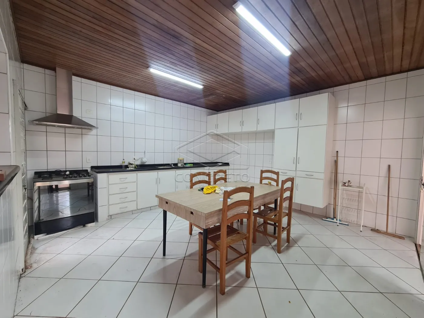 Comprar Casa / Padr&atilde;o em Len&ccedil;&oacute;is Paulista R$ 750.000,00 - Foto 9