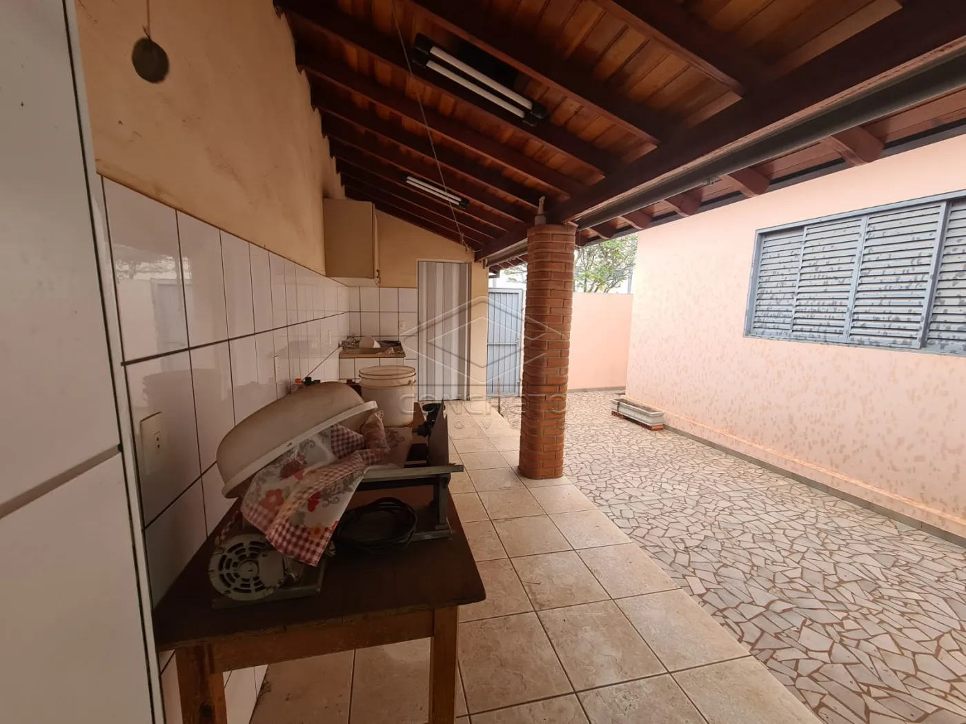 Comprar Casa / Padr&atilde;o em Len&ccedil;&oacute;is Paulista R$ 750.000,00 - Foto 10