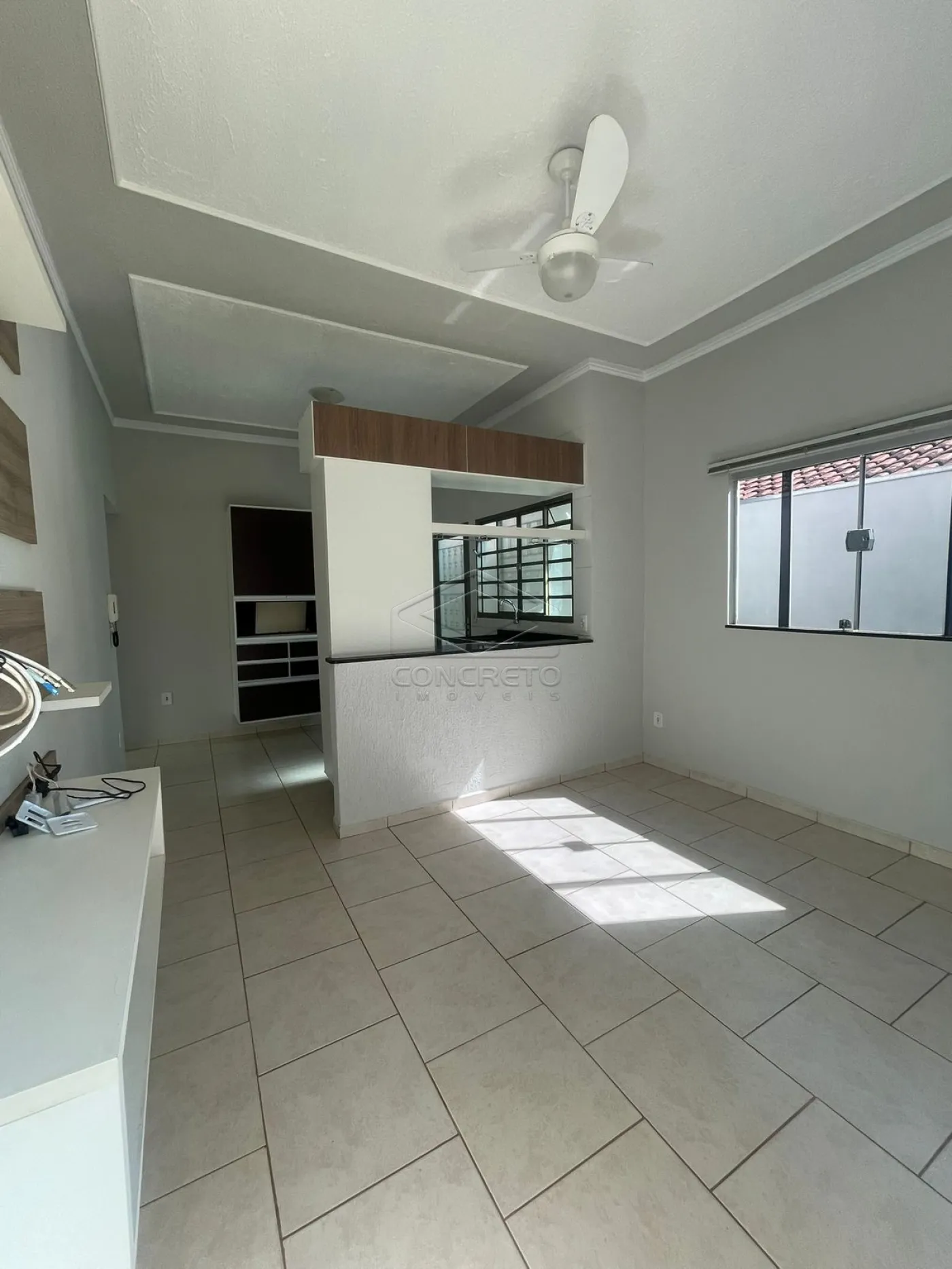 Comprar Casa / Padr&atilde;o em Len&ccedil;&oacute;is Paulista R$ 580.000,00 - Foto 2