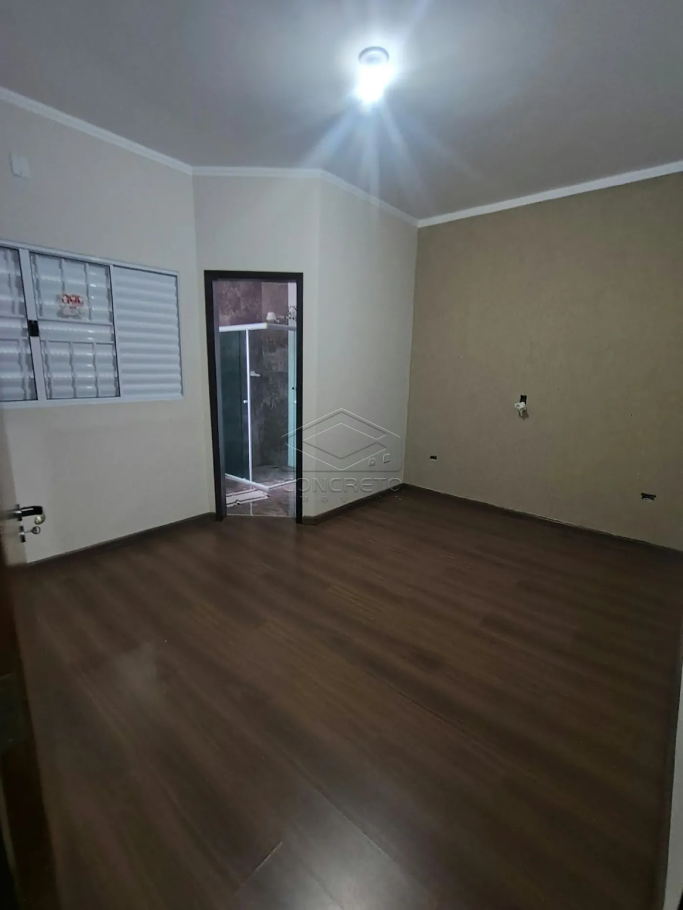 Alugar Casa / Padr&atilde;o em Len&ccedil;&oacute;is Paulista R$ 3.500,00 - Foto 3