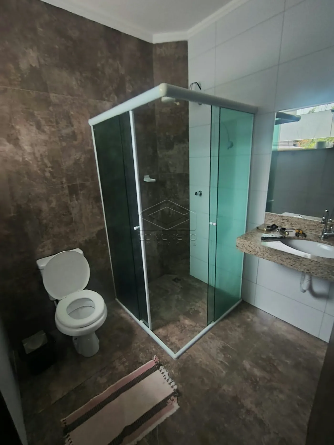 Alugar Casa / Padr&atilde;o em Len&ccedil;&oacute;is Paulista R$ 3.500,00 - Foto 4