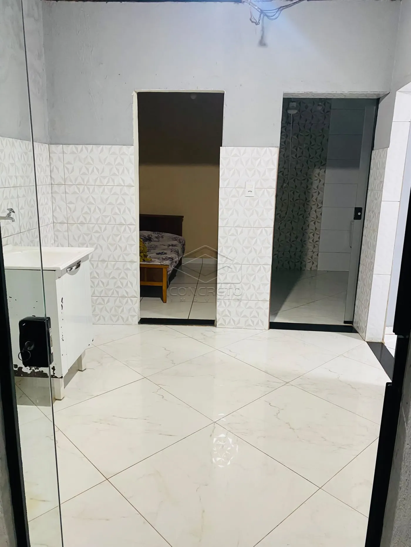 Alugar Casa / Padr&atilde;o em Len&ccedil;&oacute;is Paulista R$ 1.404,00 - Foto 5
