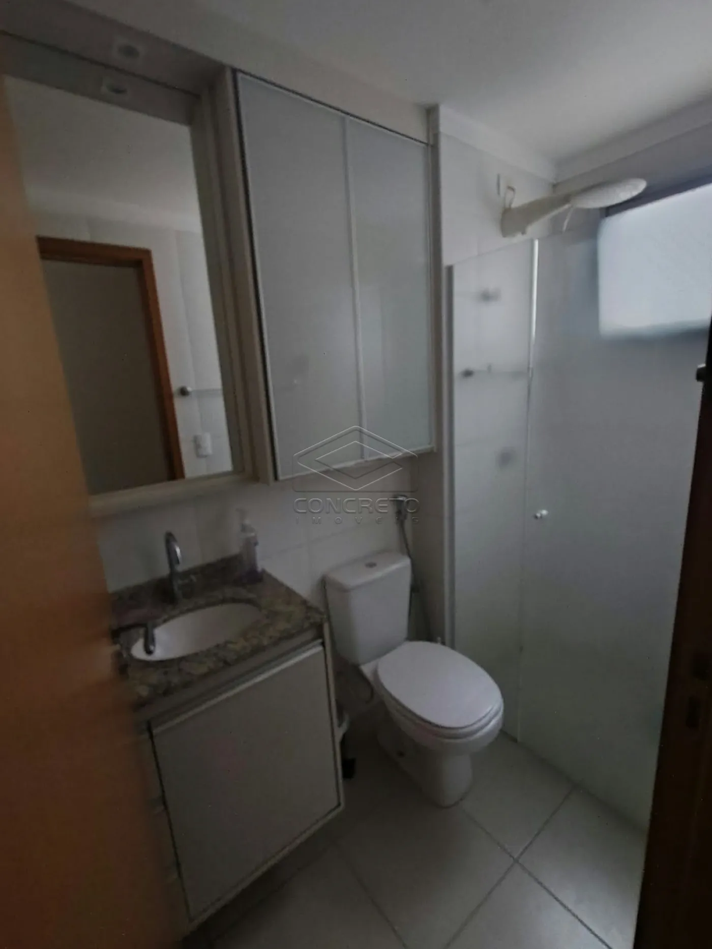 Alugar Apartamento / Mobiliado em Len&ccedil;&oacute;is Paulista R$ 2.900,00 - Foto 8